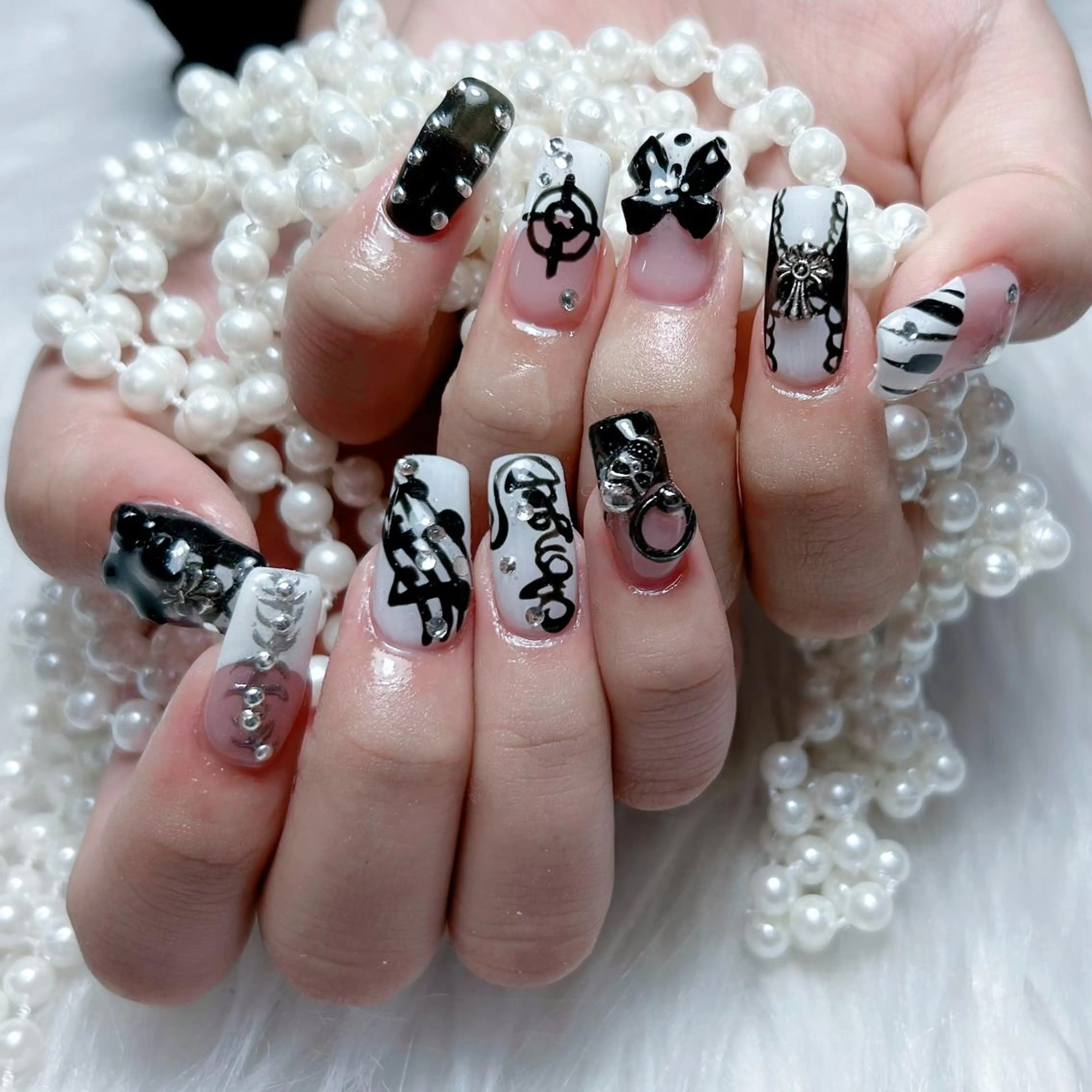 ネイル 奈 奈のネイルデザイン