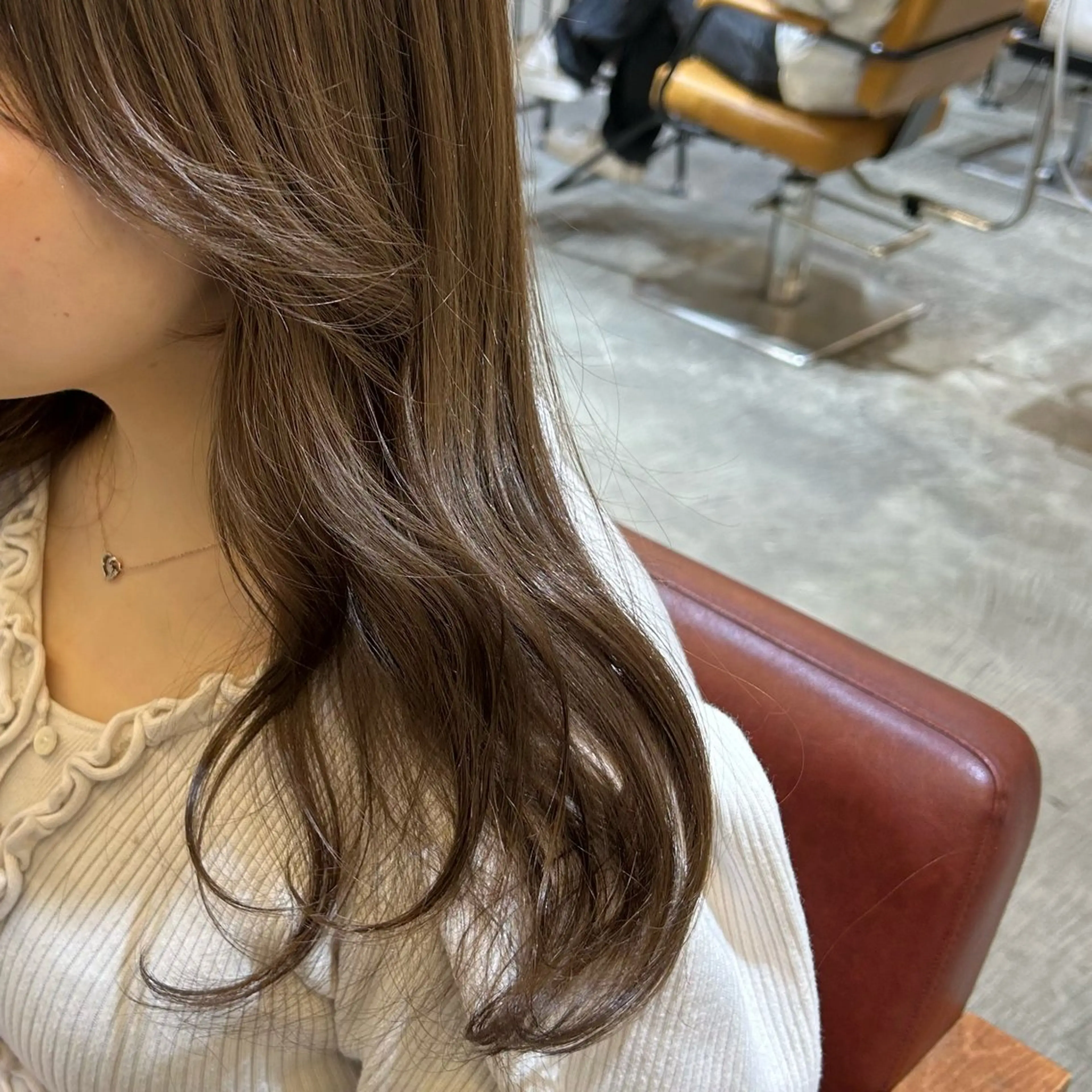 ロング 束感まつ毛／艶カラー おがたゆうか🎀‎のマツエク・マツパデザイン