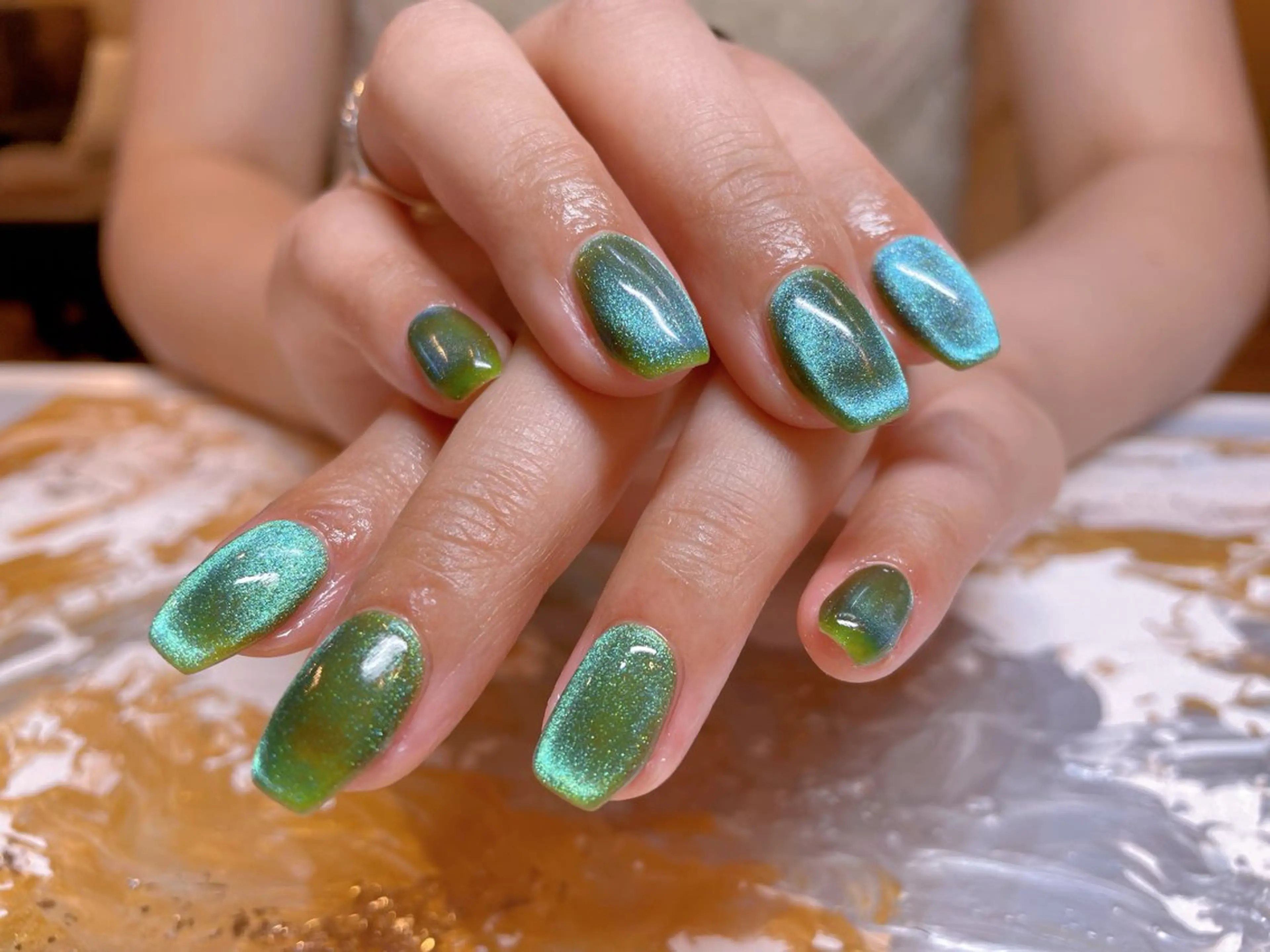 ネイル グリーン 氷ネイル・うるうるネイル マグネットネイル ハンドネイル ネイリスト ❄️ユキ❄️のネイルデザイン