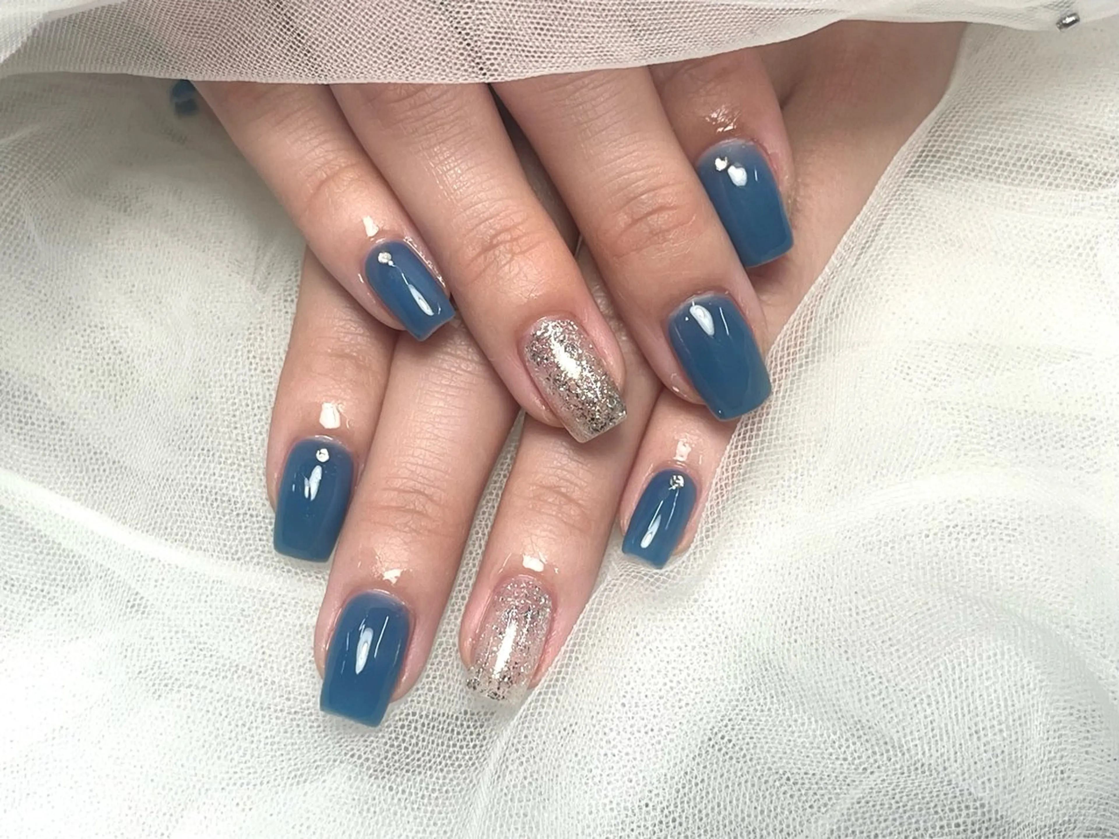 ネイル キラキラネイル 韓国ネイル ラメ(グリッター) オフィスネイル ワンカラーネイル ハンドネイル ToliyDeliy Mayuのネイルデザイン