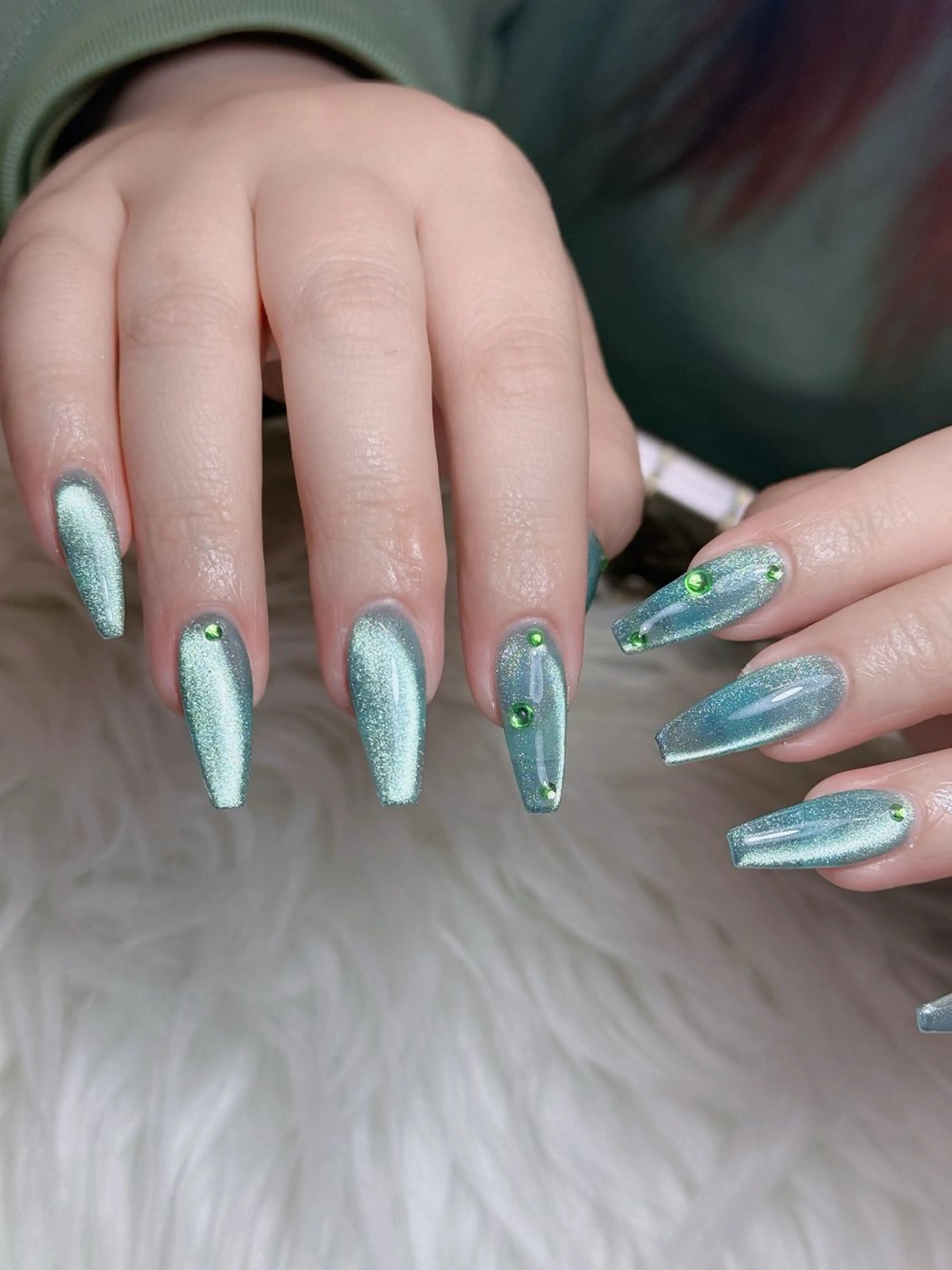 ネイル オーロラネイル チークネイル フットネイル フレンチネイル 韓国ネイル ハンドネイル Lumi Nailのネイルデザイン