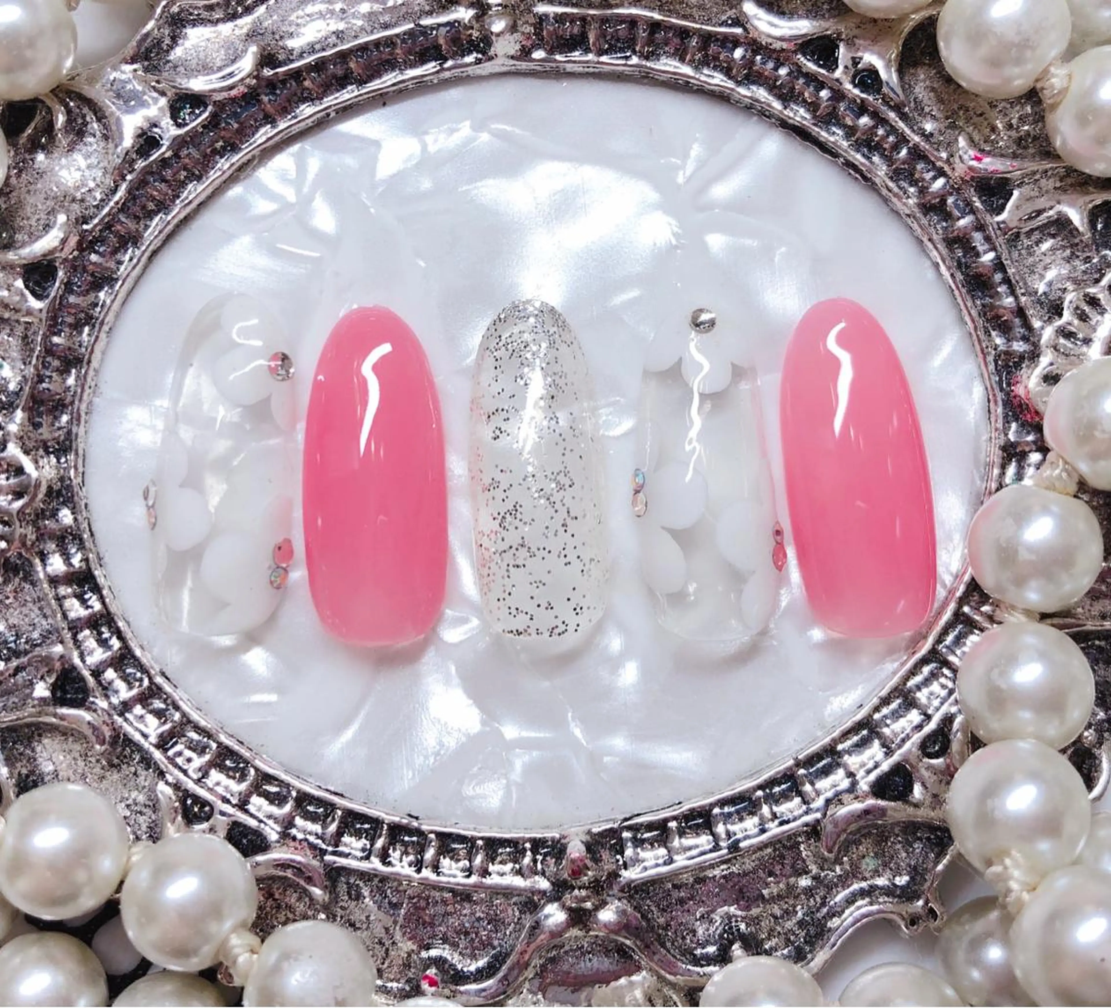 ネイル ハンドネイル マジックミラー所属・マジック ミラーのネイルデザイン