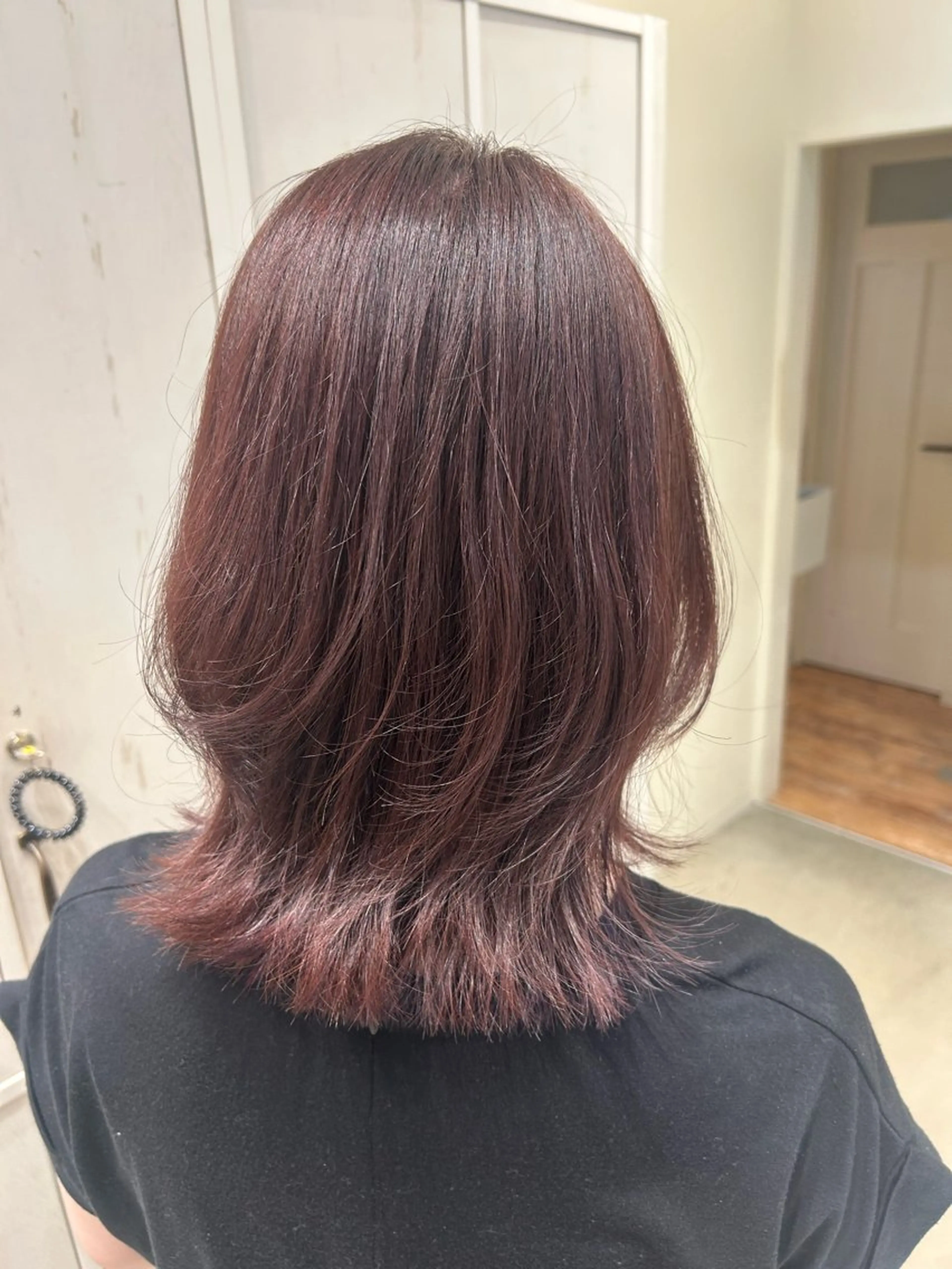 ミディアム カラー ブラウンカラー パープルカラー パープルブラウン カット ヘアカラー トリートメント 後藤 由希のヘアスタイル