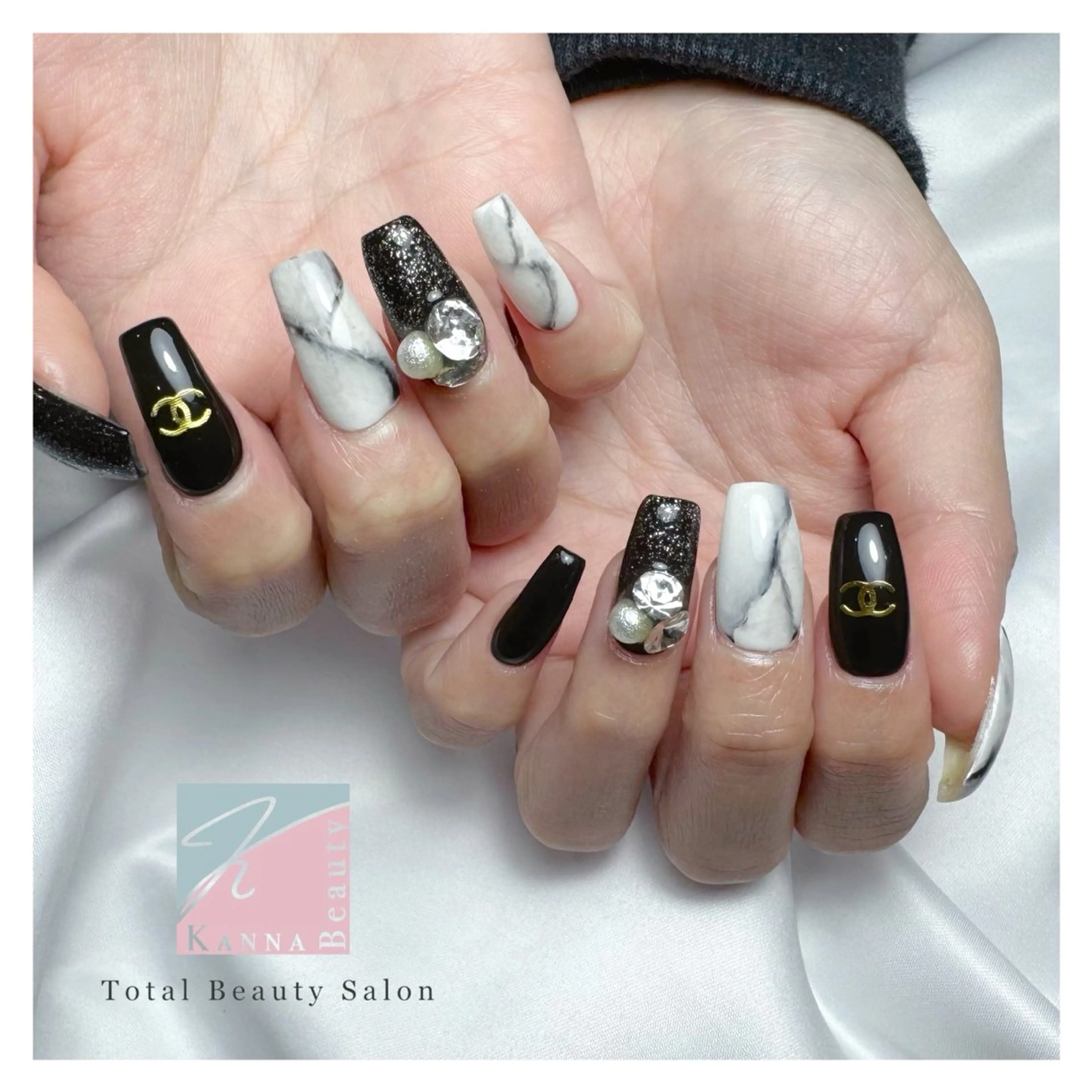 ネイル フットネイル ジェルネイル グラデーション キラキラネイル マグネットネイル ハンドネイル Kanna Yuki カンナユキのネイルデザイン