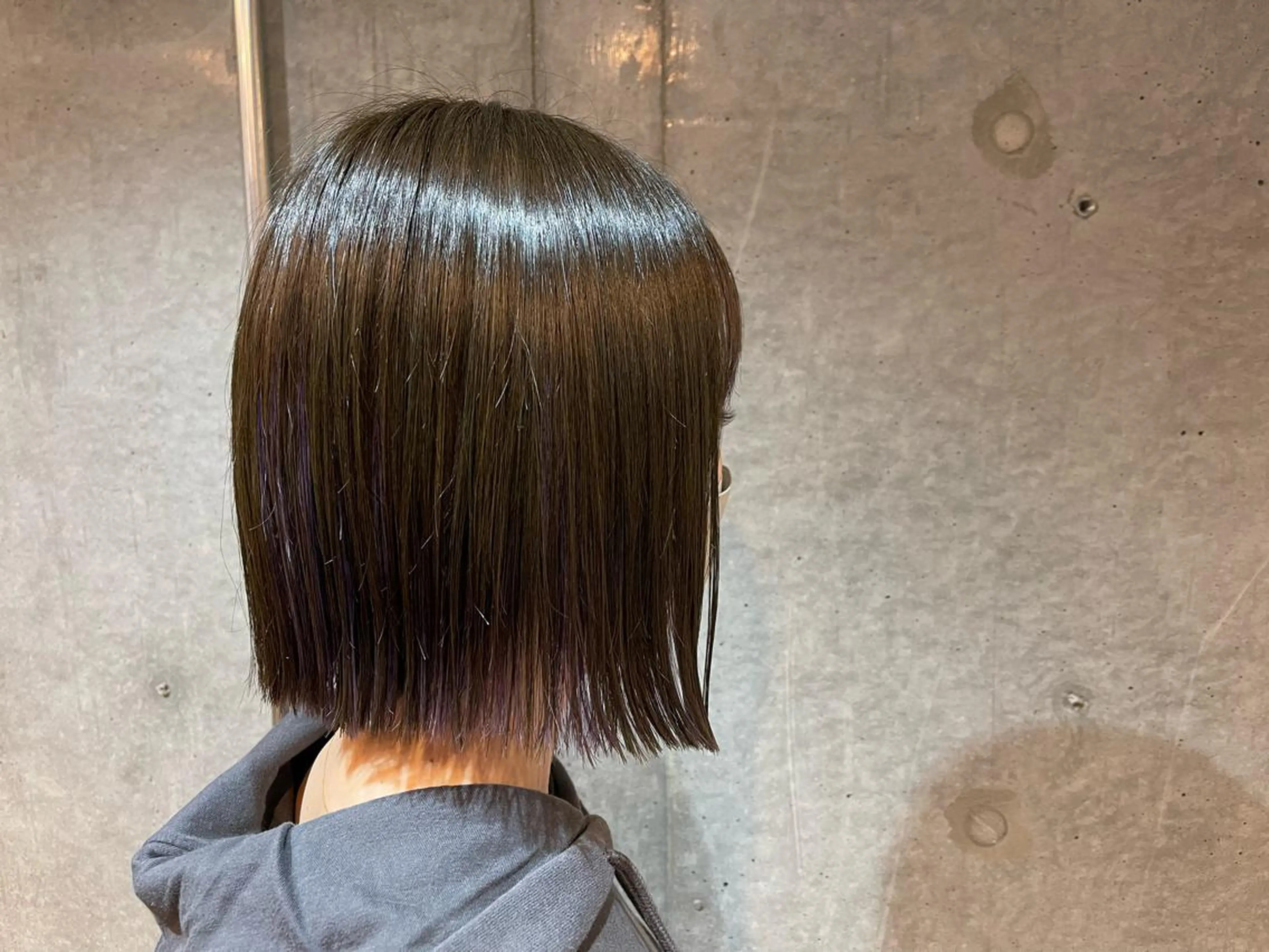 ショート ボブ 外ハネヘア カット トリートメント ボブ/インナーカラー ショート/佐野祥子のヘアスタイル