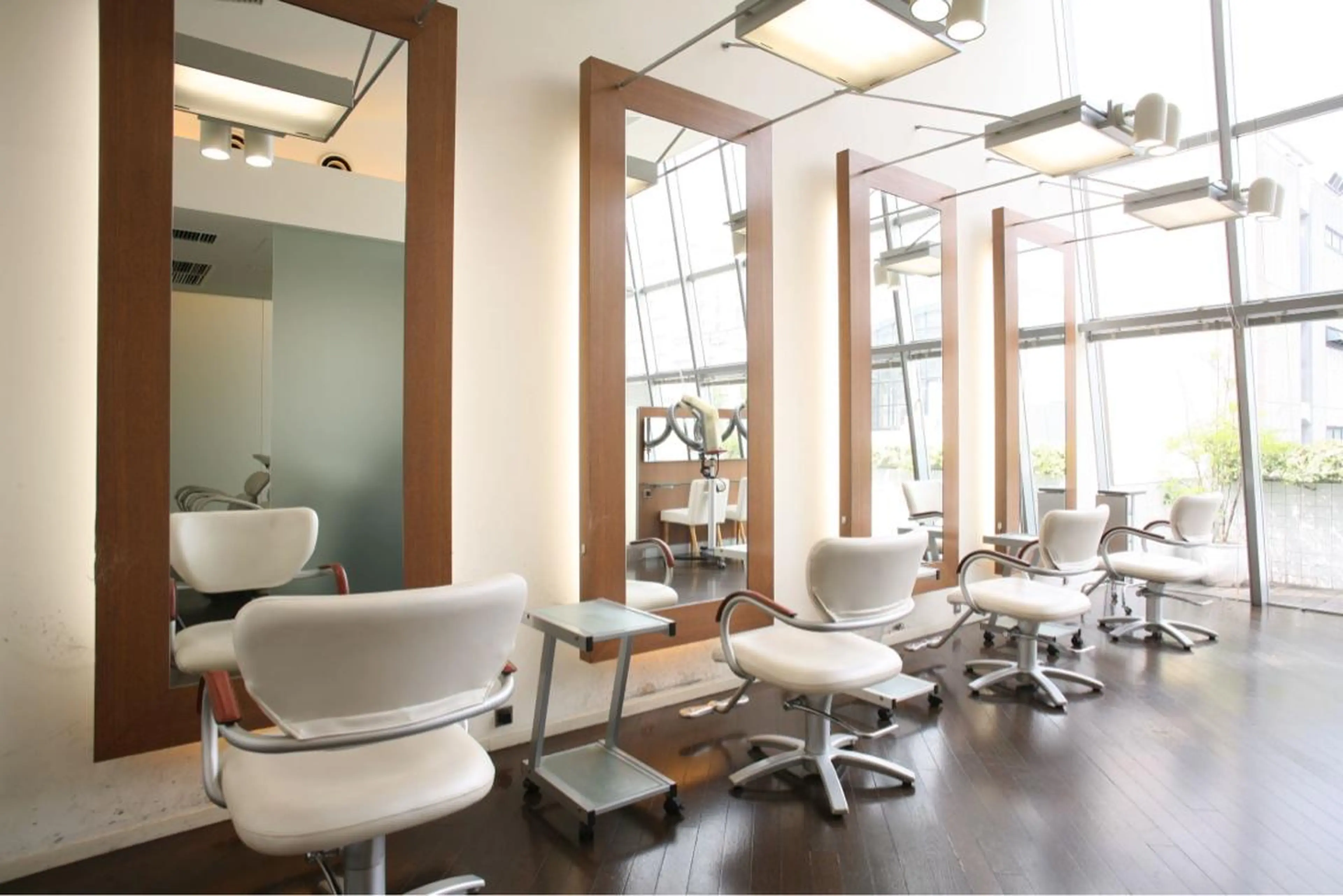 縮毛矯正 トリートメント Beach private salon所属・Beach 代表 KENTAのヘアスタイル