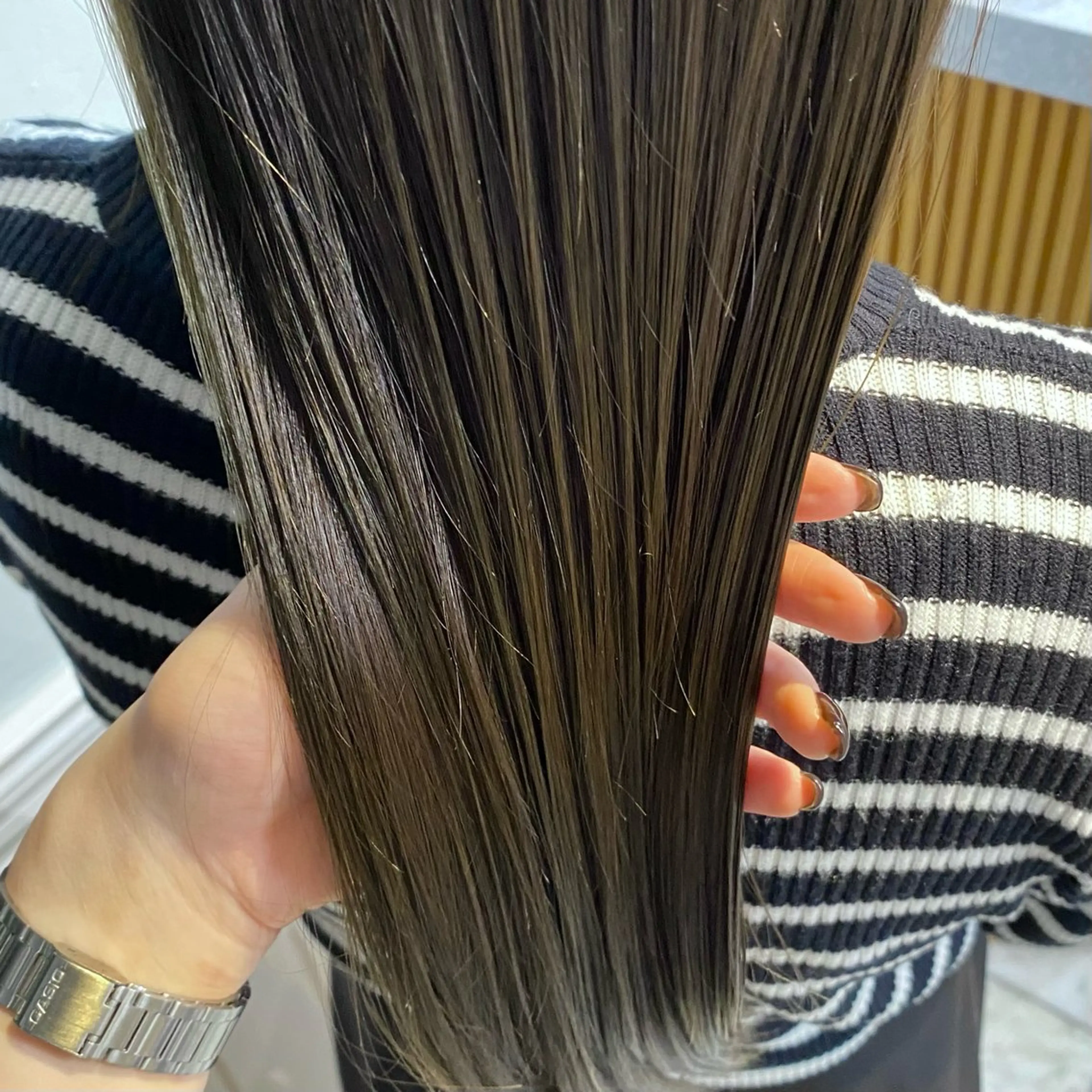 ロング ヘアカラー Lidee neoのヘアスタイル