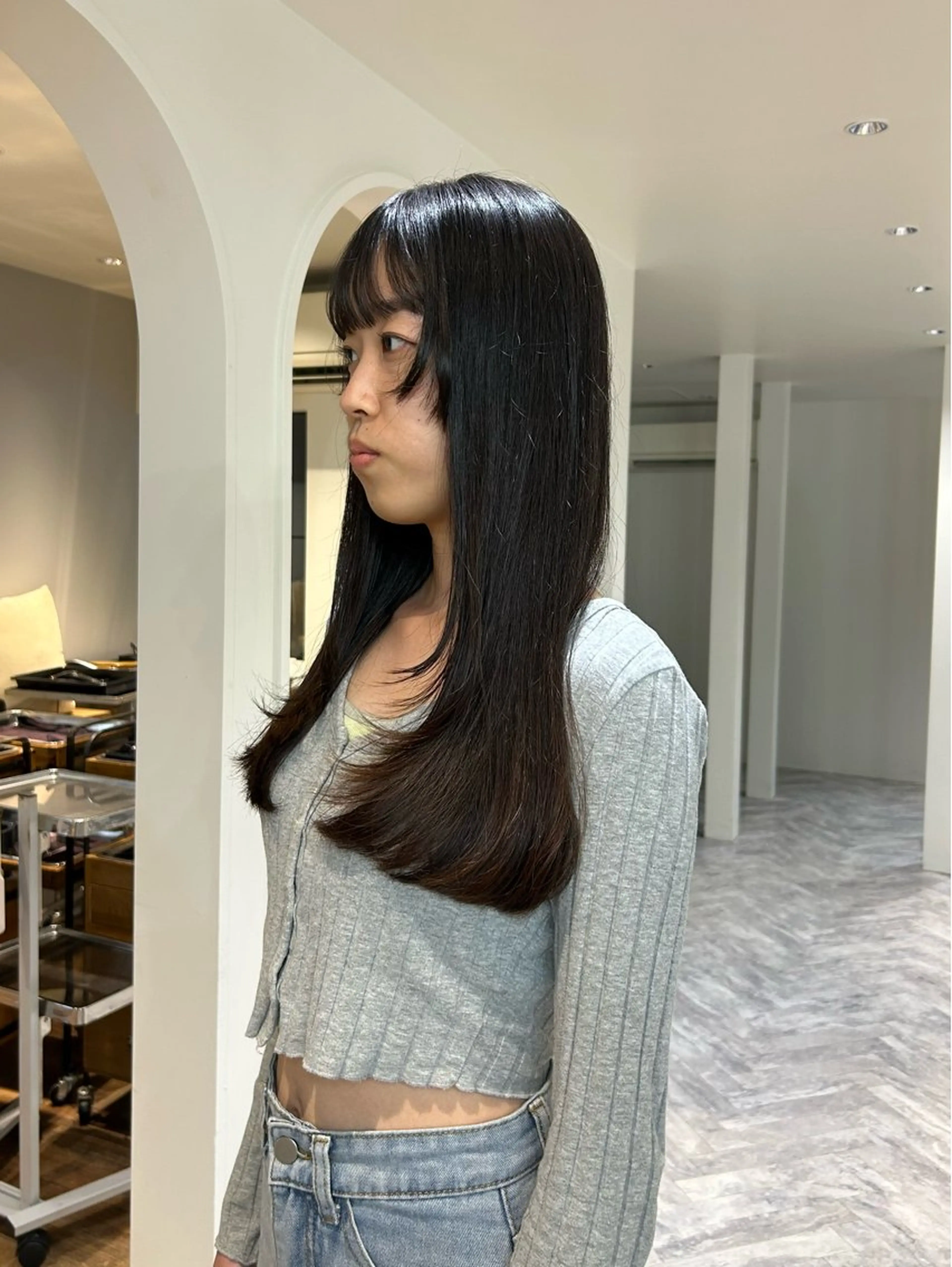 セミロング カット トリートメント moeka 表参道のヘアスタイル