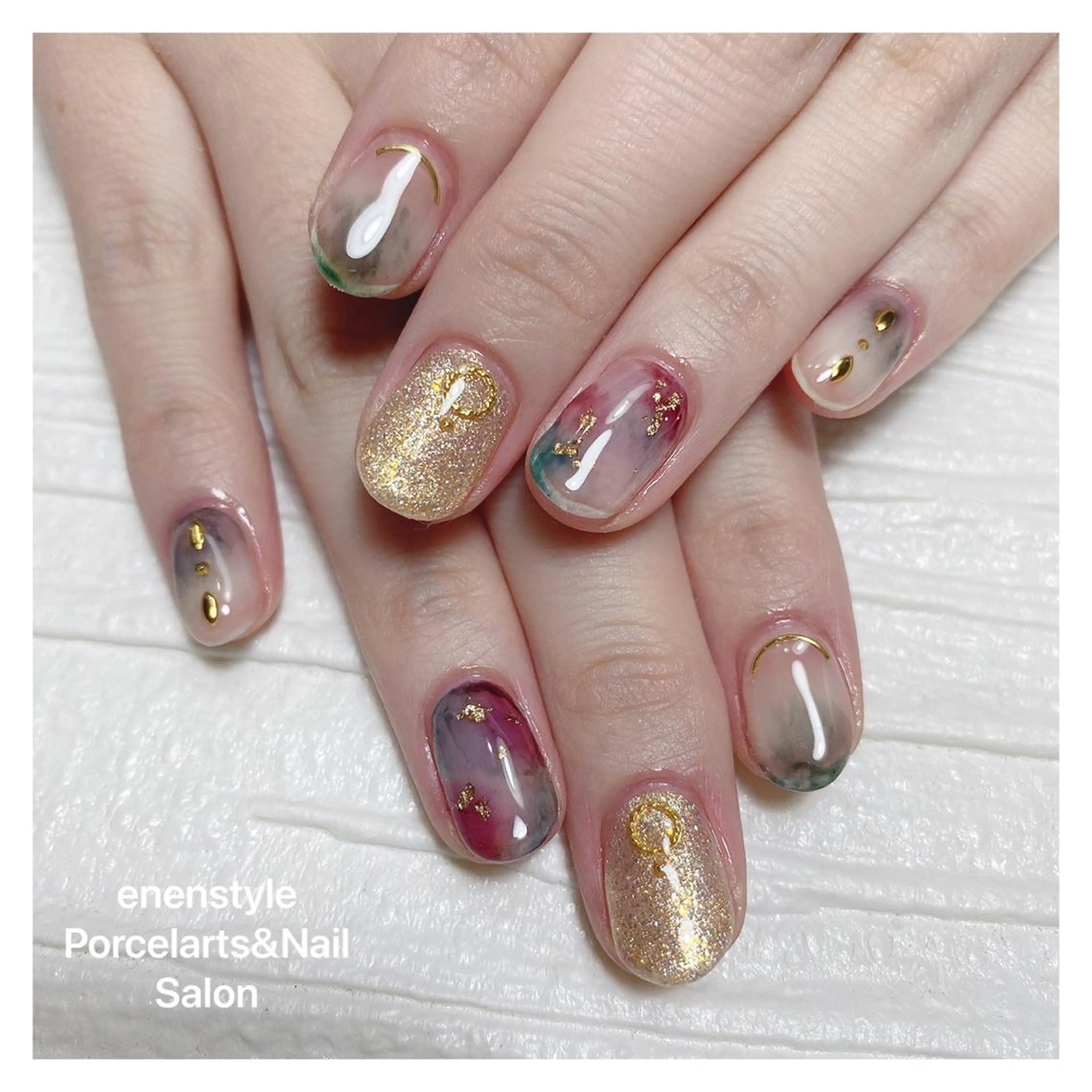 ミディアム ネイル 👑enen style👑のネイルデザイン