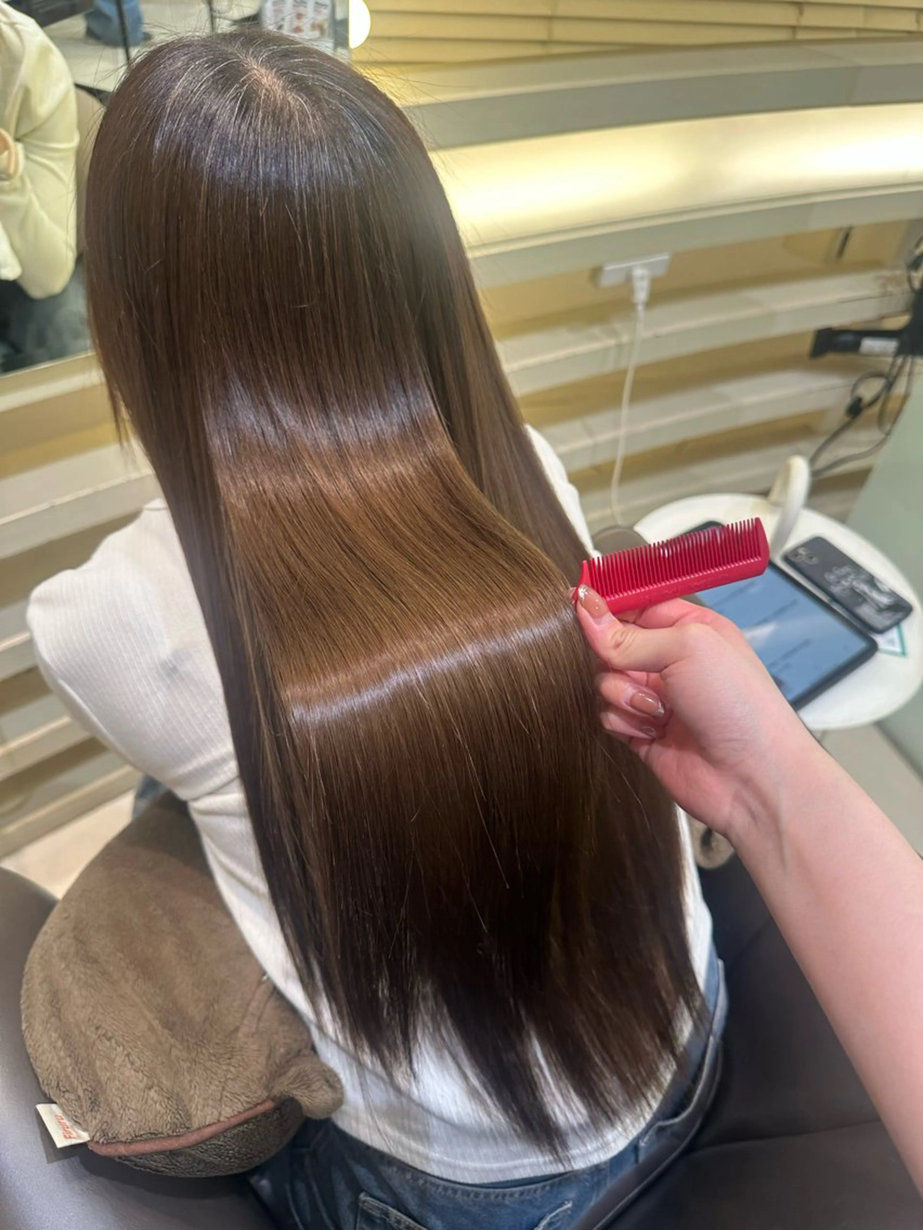 ロング カラー ヘアアレンジ タイトボブ個性派カラ ーAKANEのヘアスタイル