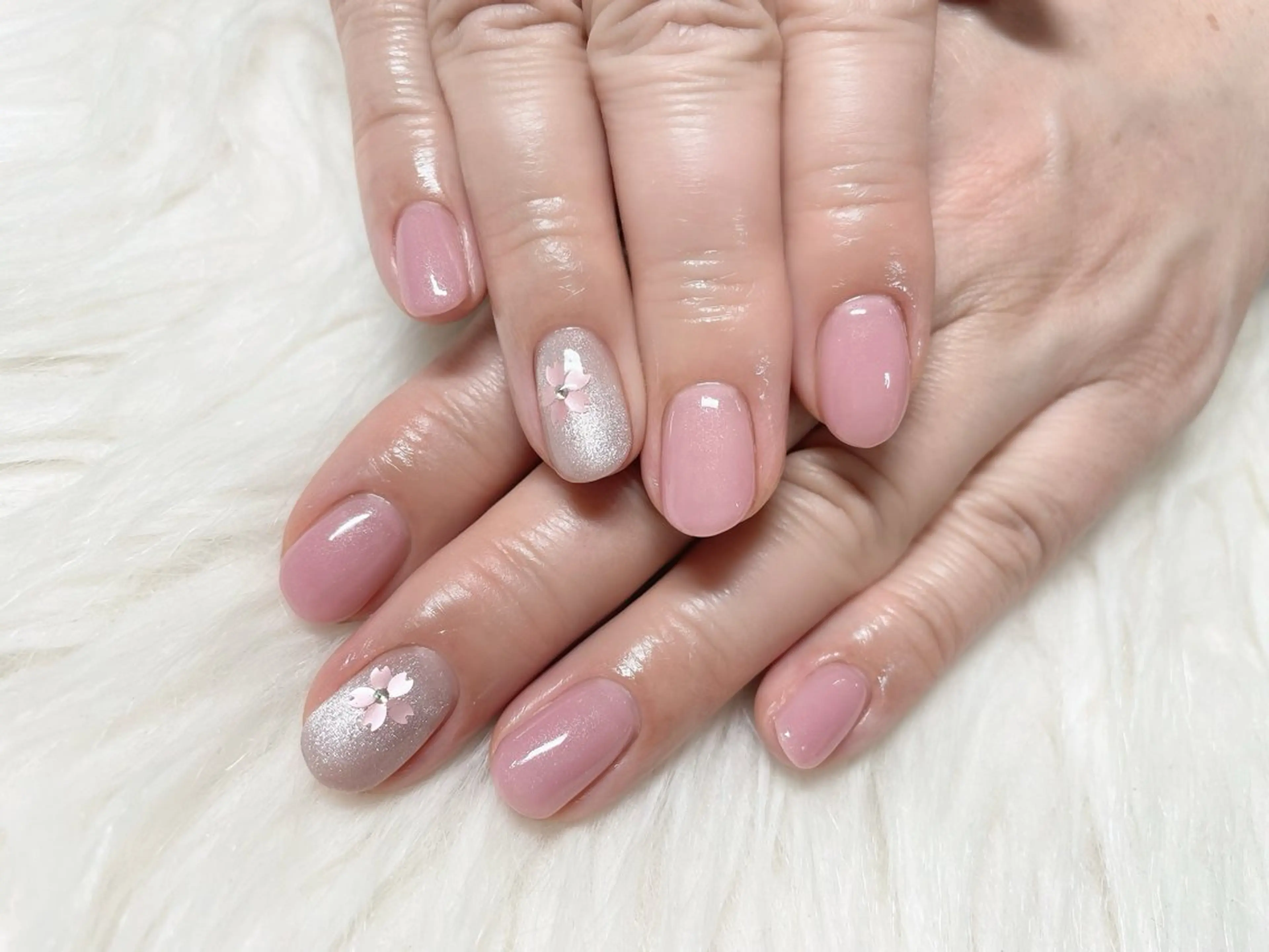 ネイル Viseo《6週間 長持ちパラジェル》のネイルデザイン