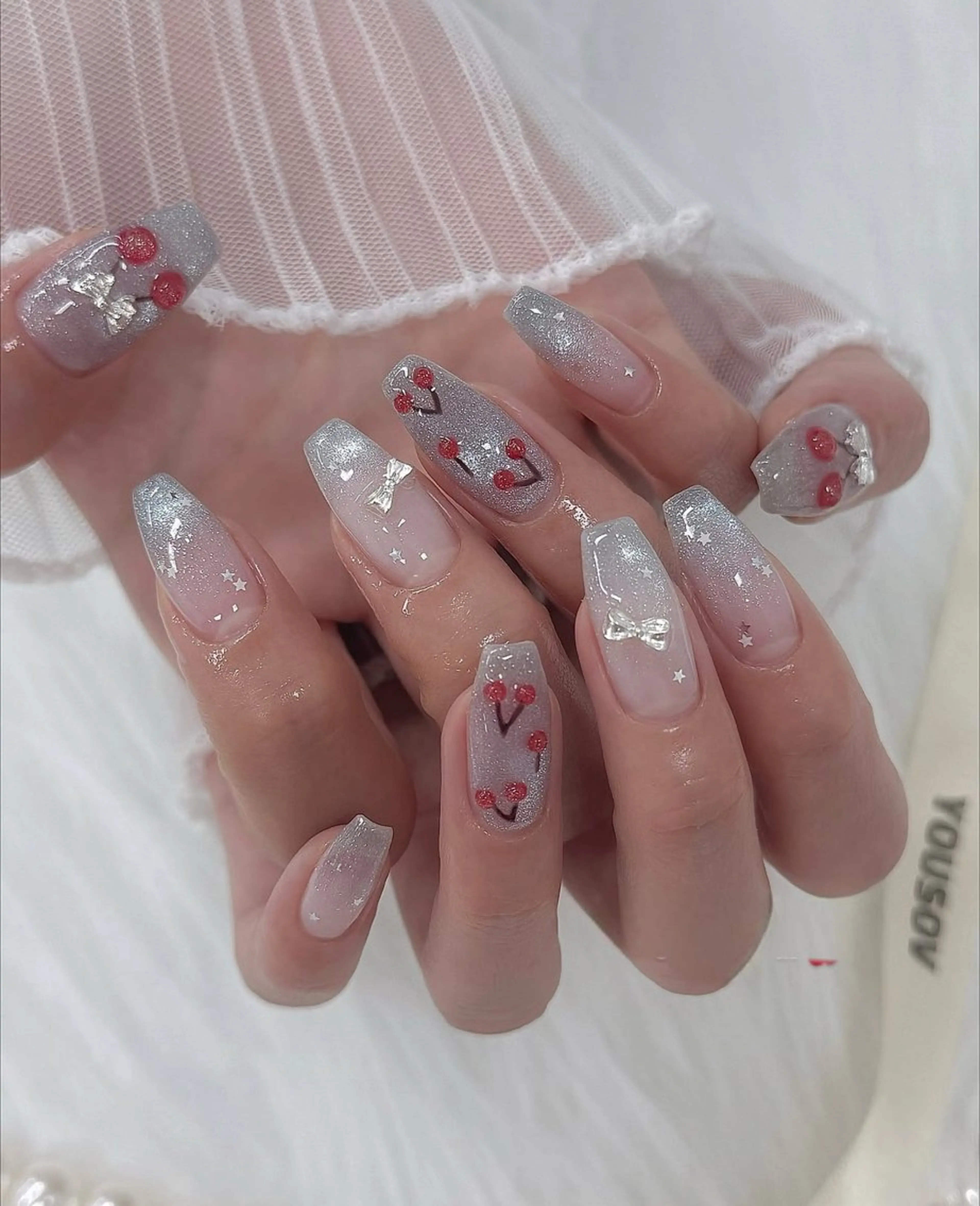 ネイル アニマル柄 オーロラネイル チークネイル フラッシュネイル ジェルネイル ハンドネイル Lyna 池袋のネイルデザイン