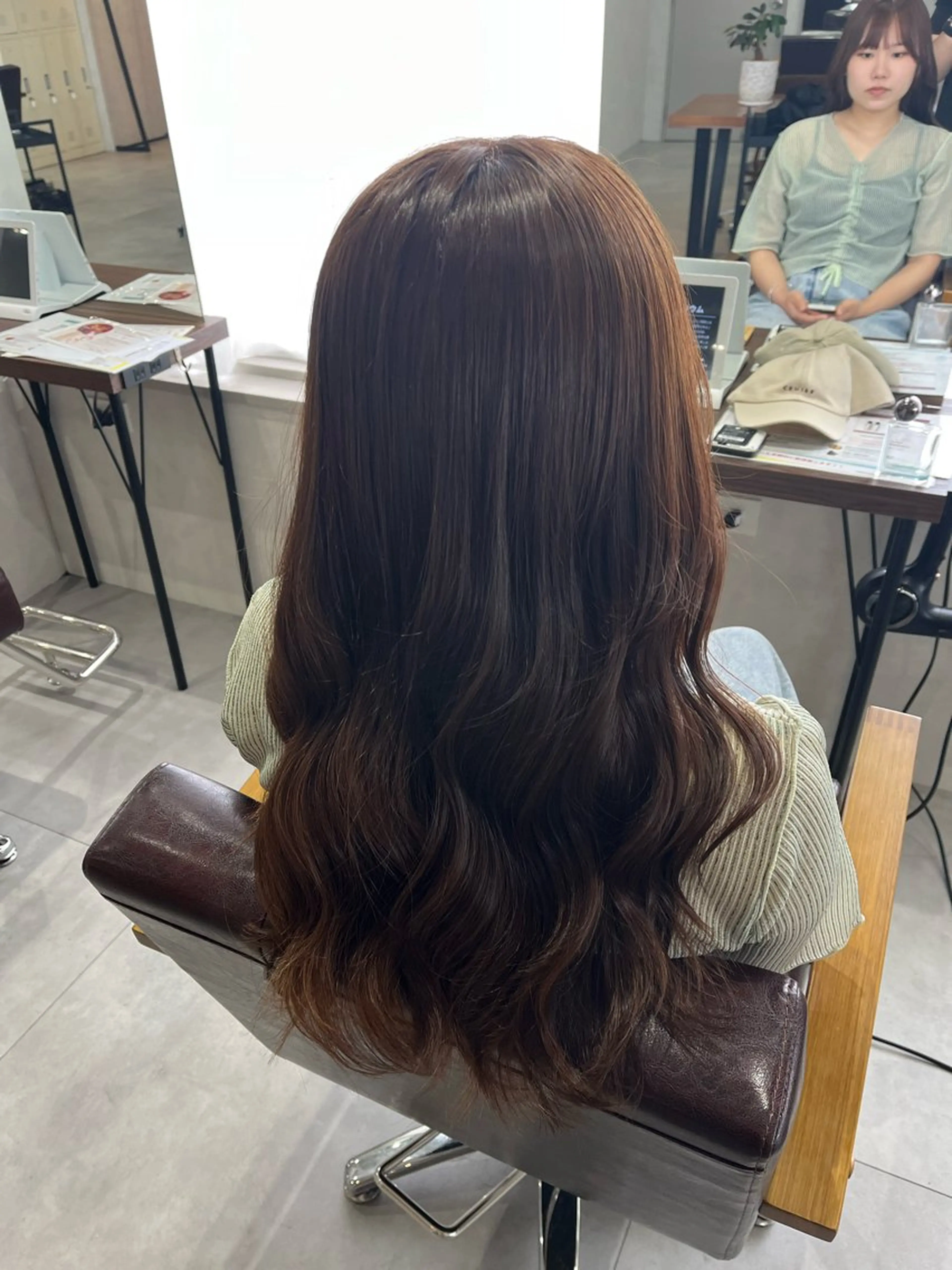 ロング 佐藤 香苗のヘアスタイル