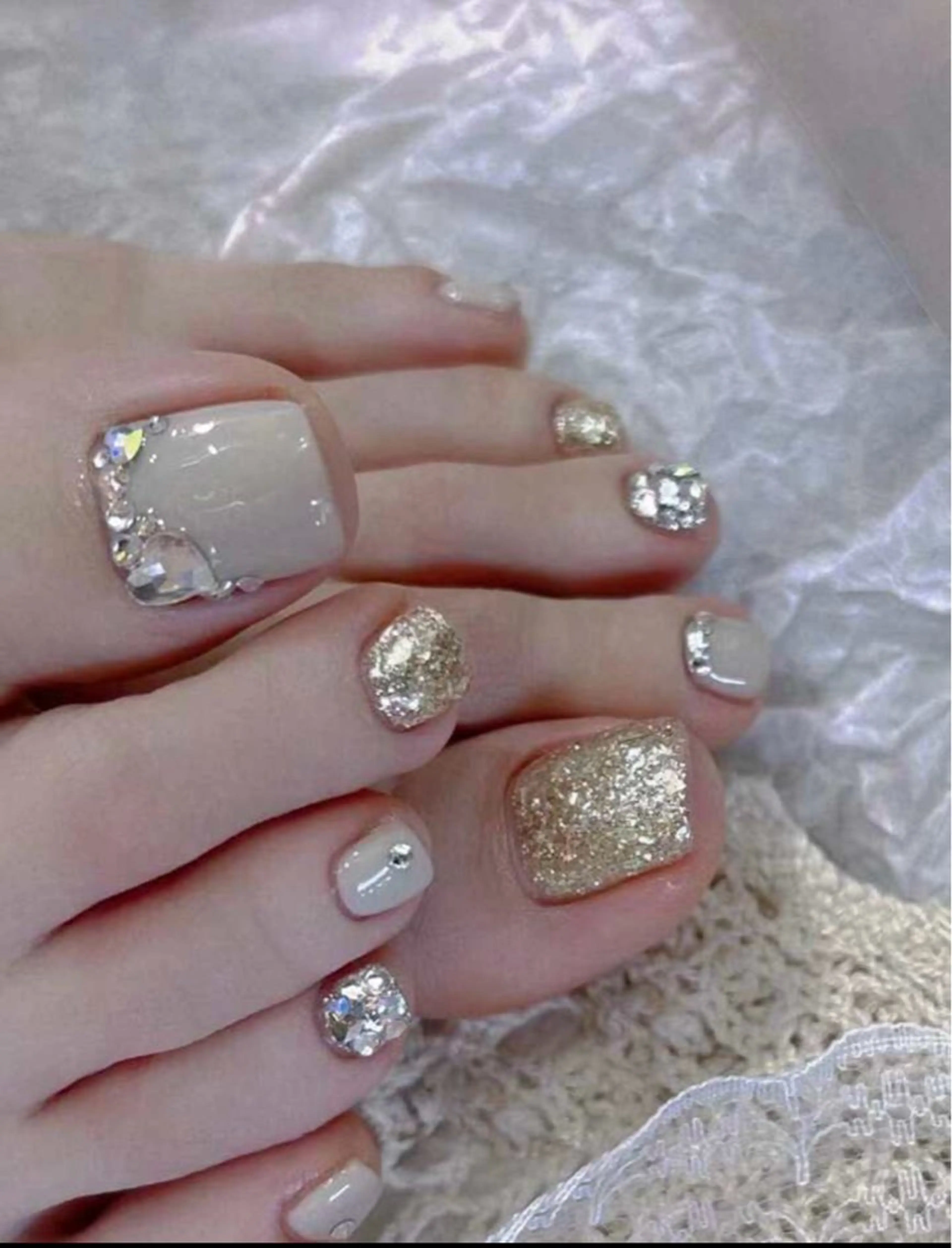 ネイル PEEKABOO京橋 EYE&NAILのマツエク・マツパデザイン