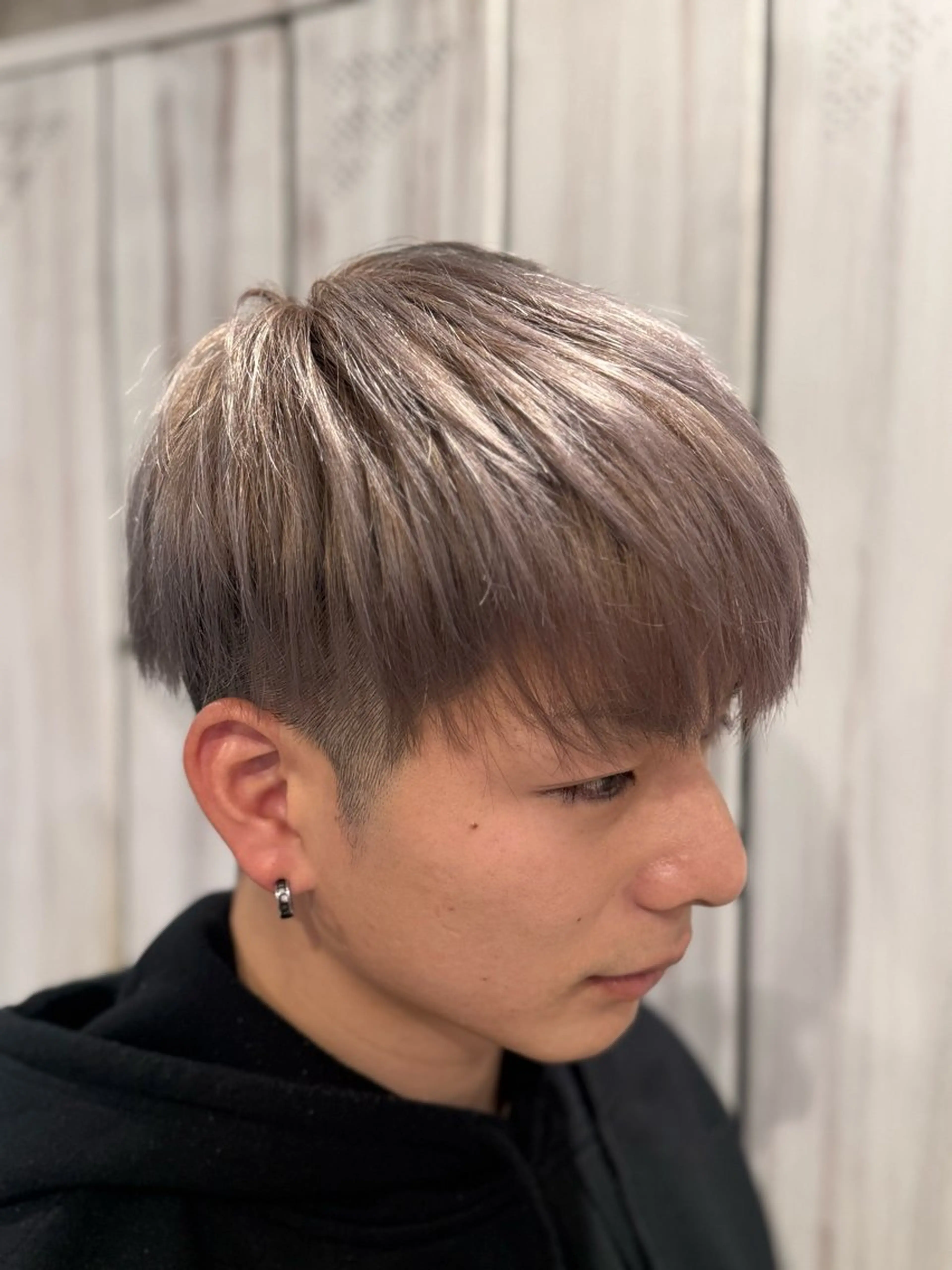 カラー メンズ メンズブリーチ ブリーチ ダブルカラー 梨ア .のヘアスタイル