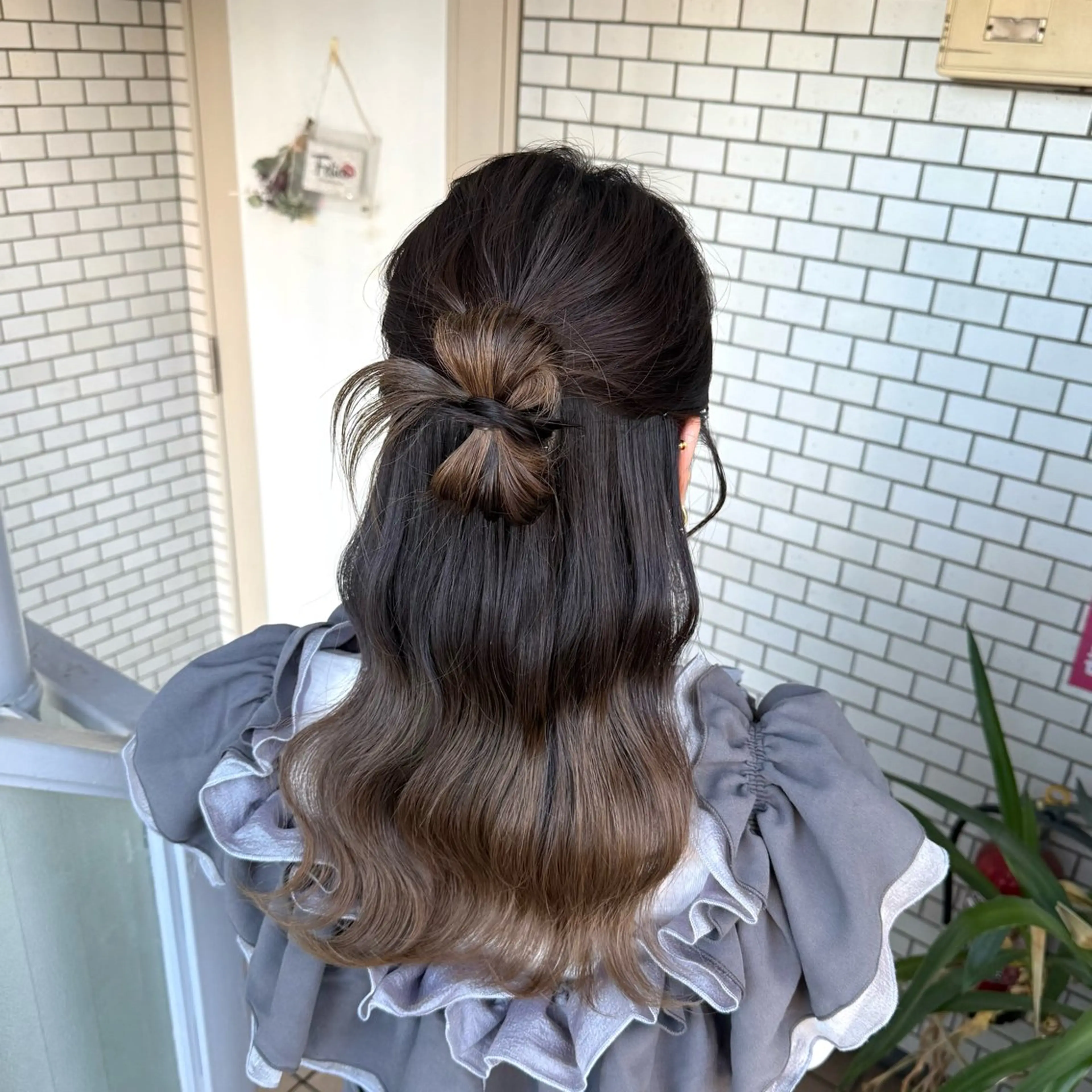 セミロング ヘアアレンジ ハーフアップ 結婚式・ブライダル 卒業式のヘアスタイル ヘアセット 褒められヘアメイク /‎ボブ女子🐶みおのその他イメージ