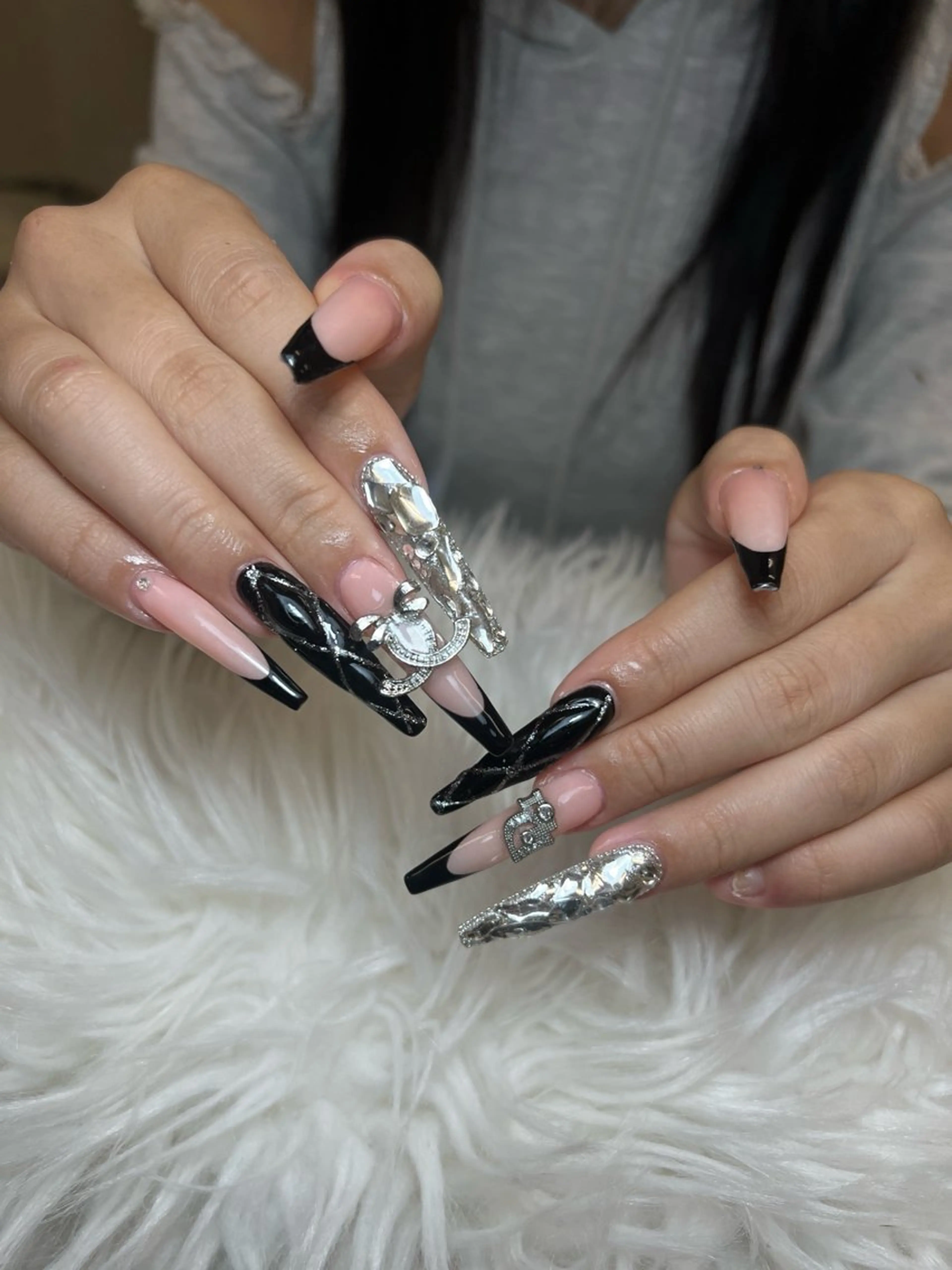 ネイル アートネイル オーロラネイル チークネイル 長さ出し フットネイル Noiranail_ studio川越西口のネイルデザイン