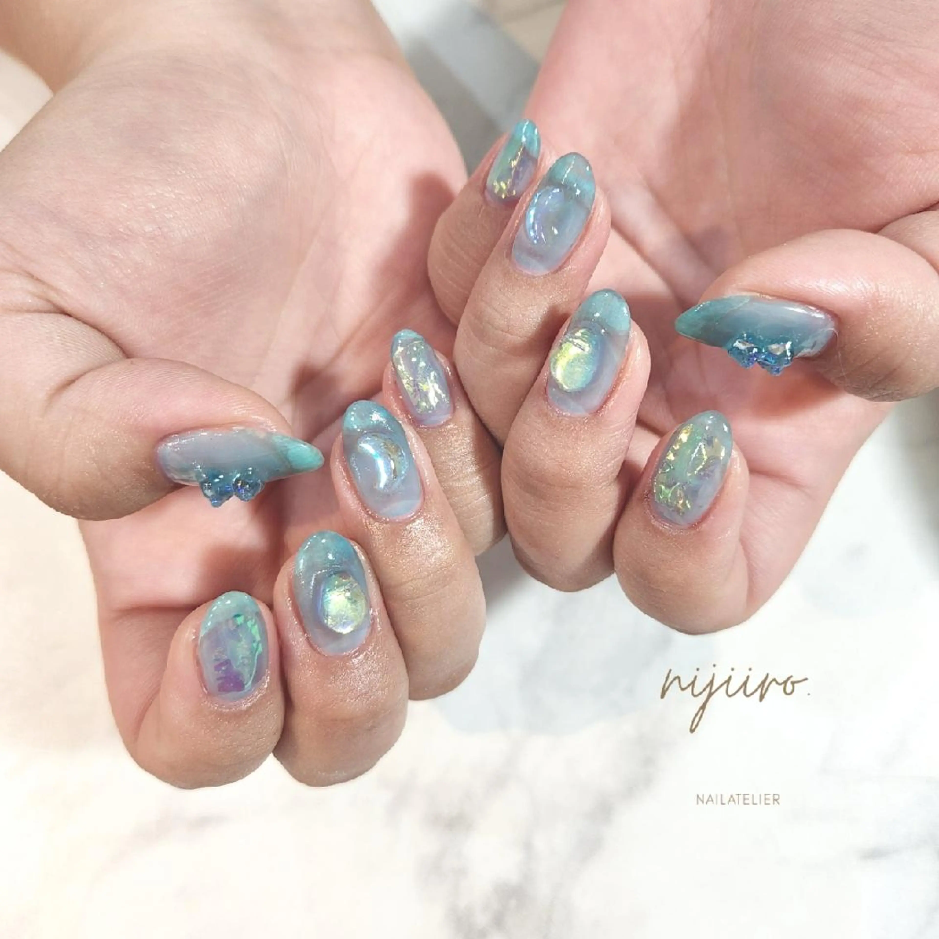 ネイル ハンドネイル nailatelier nijiiro.所属・nijiiro🌈 サトウのネイルデザイン