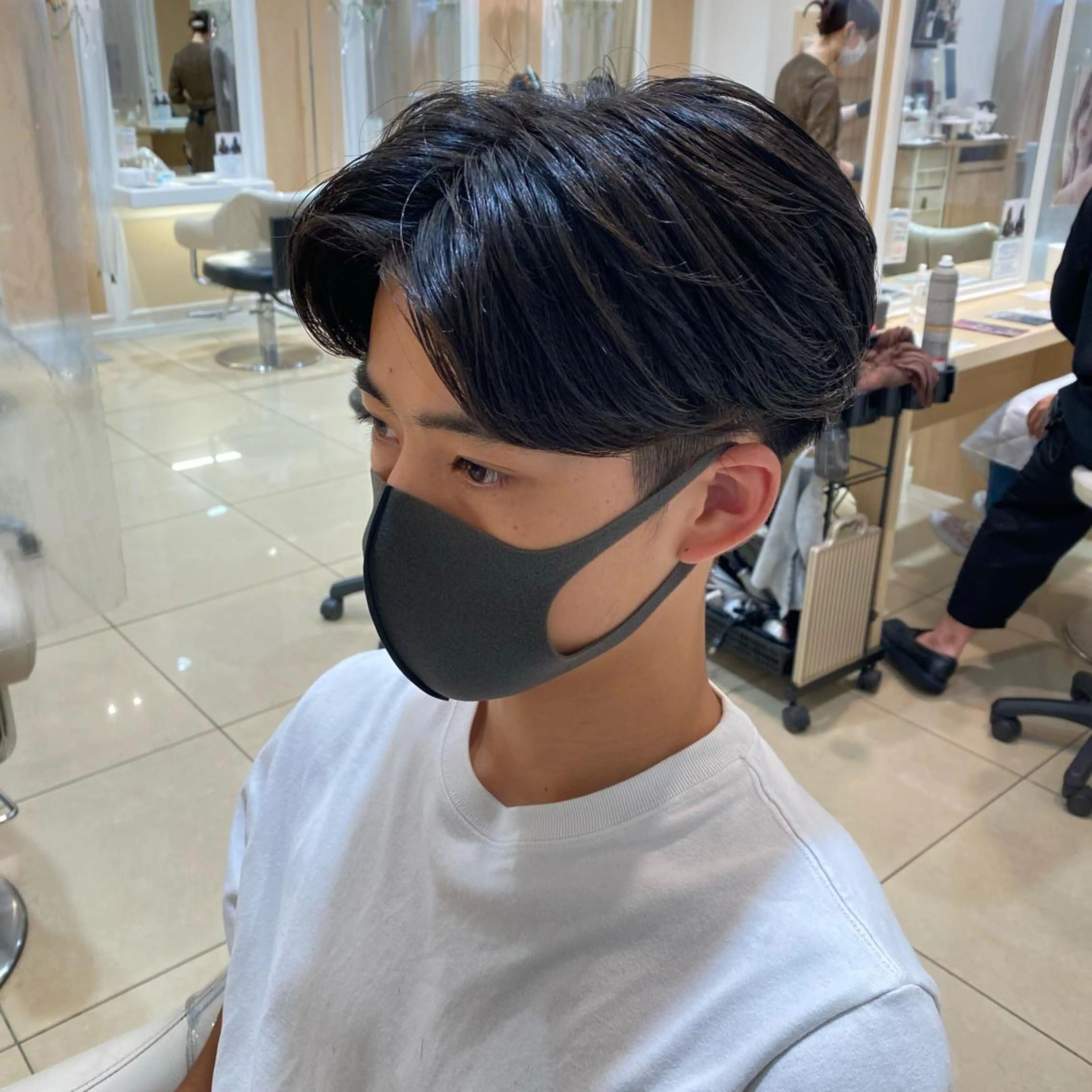 ショート パーマ メンズ カット パーマ メンズ特化型美容師 栗山勇人のヘアスタイル