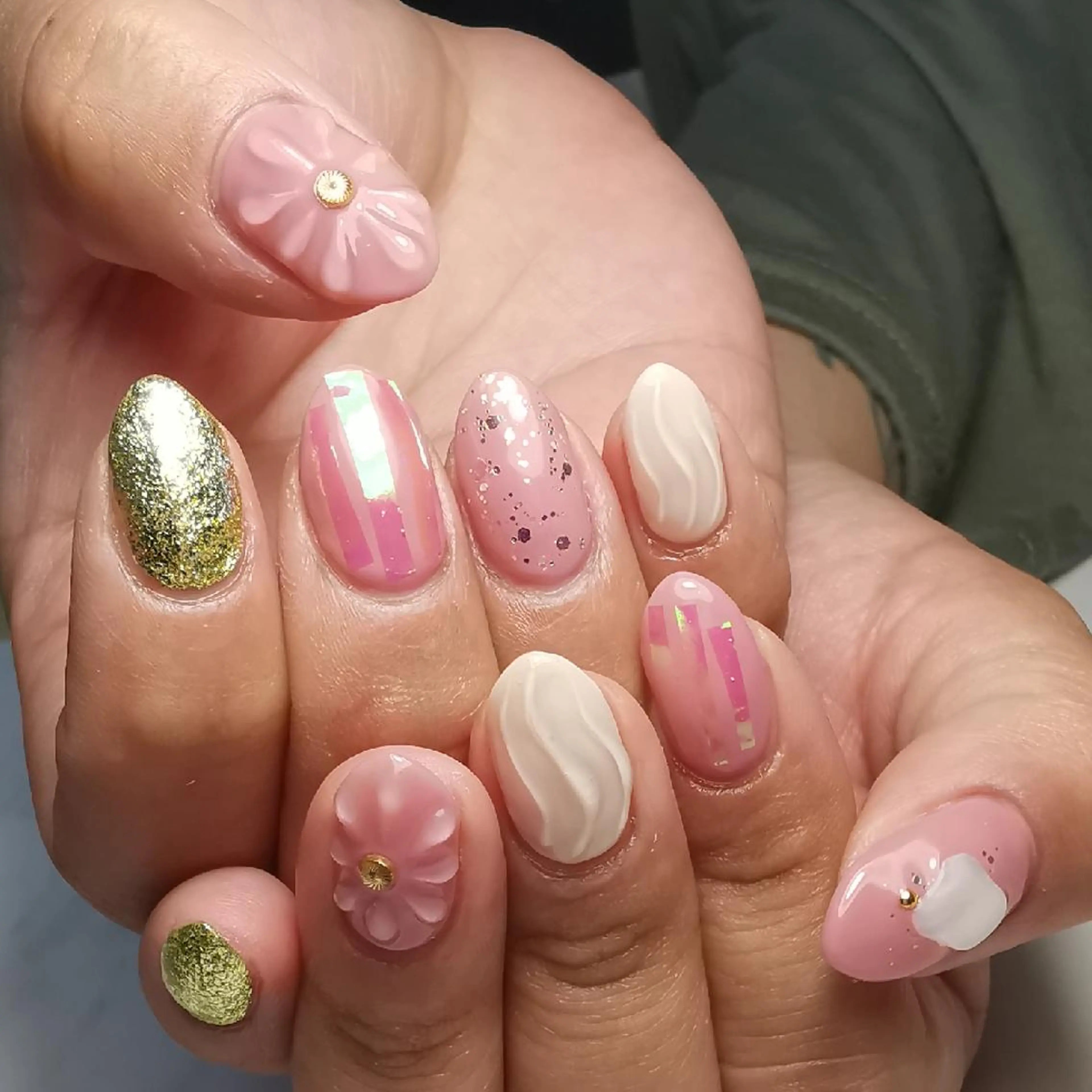 ネイル 持ち込み ハンドネイル reve あやののネイルデザイン