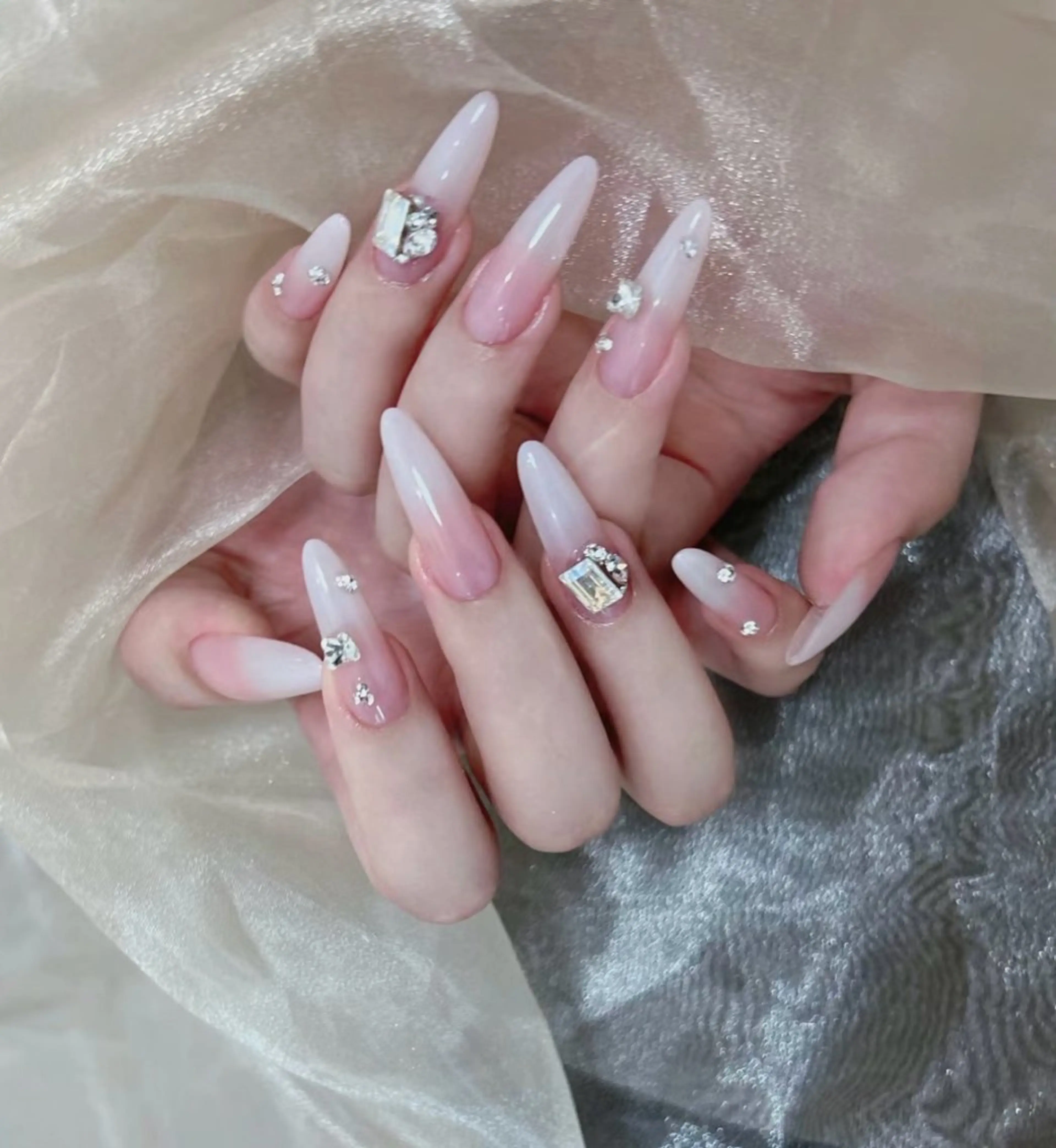 ネイル L.Nail所属・L.nail 【エル.ネイル】のネイルデザイン
