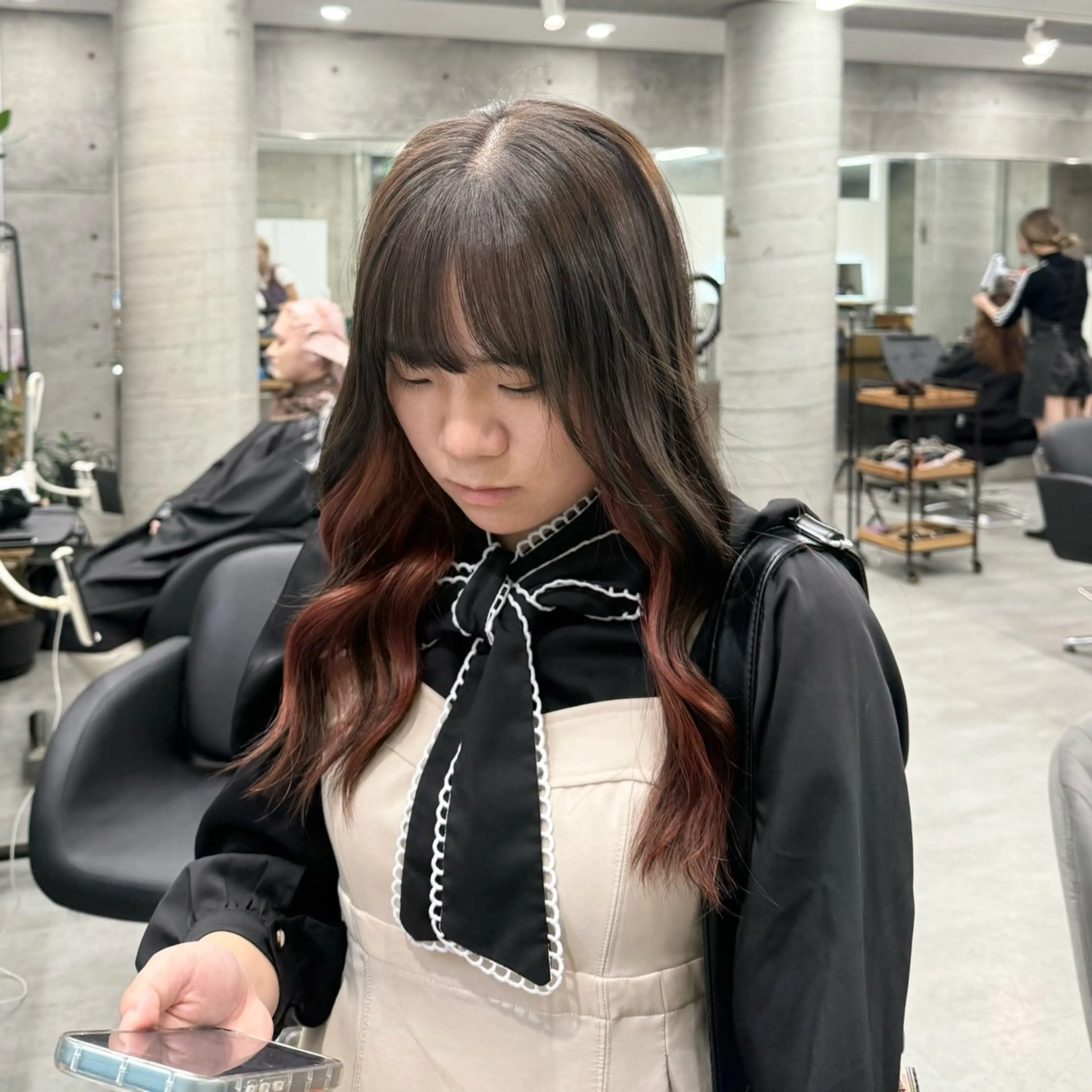 ロング カラー ヘアカラー Welring hair salon所属・Runa/大人 かわいいハイトーンのヘアスタイル