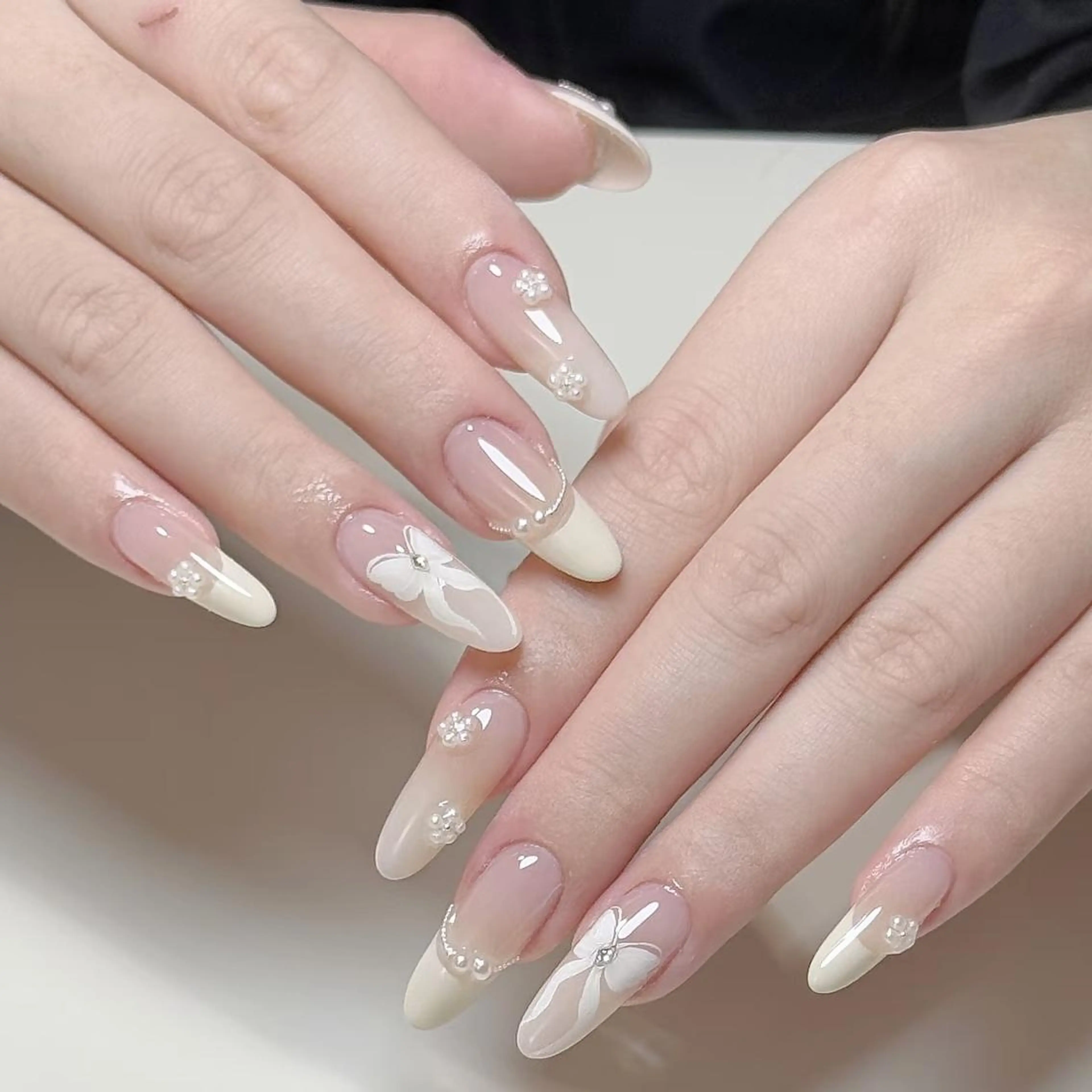 ネイル ハンドネイル ハンドケア 🍑 momo_nailのネイルデザイン