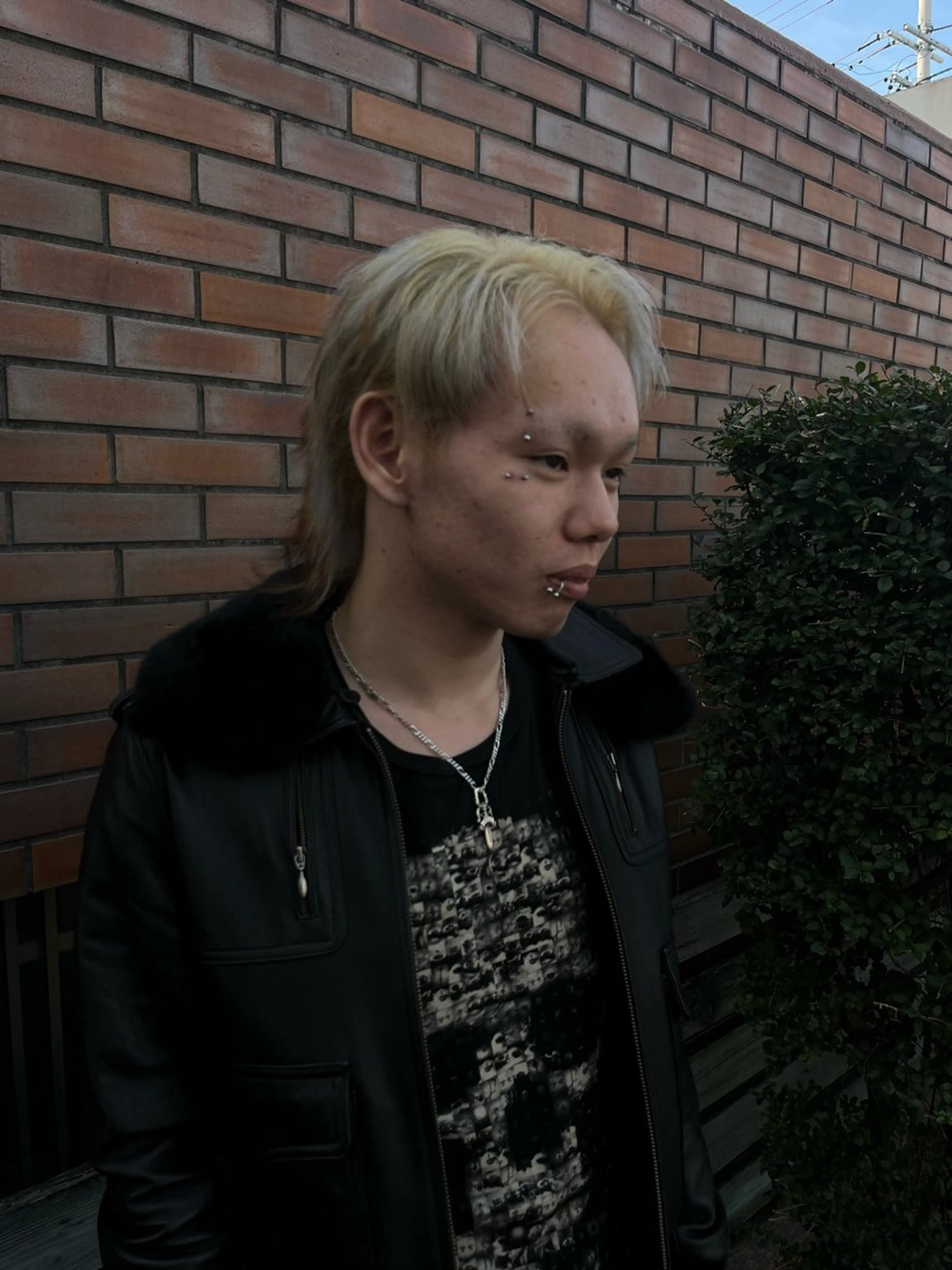 カラー メンズ メンズハイトーン ハイトーンカラー MAJOR所属・野呂 育摩のヘアスタイル