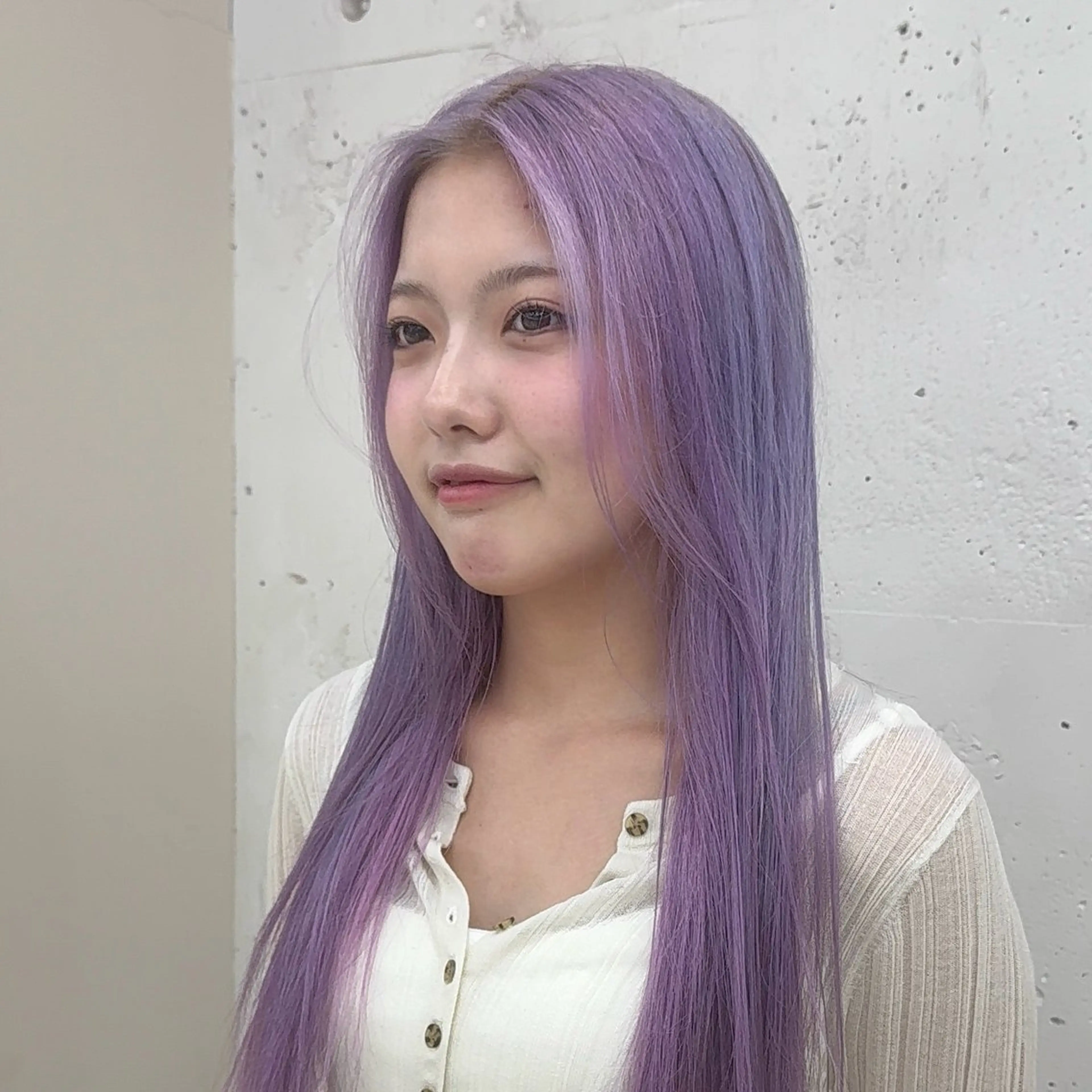 ロング ヘアカラー 天神ハイトーン マオ🩵のヘアスタイル