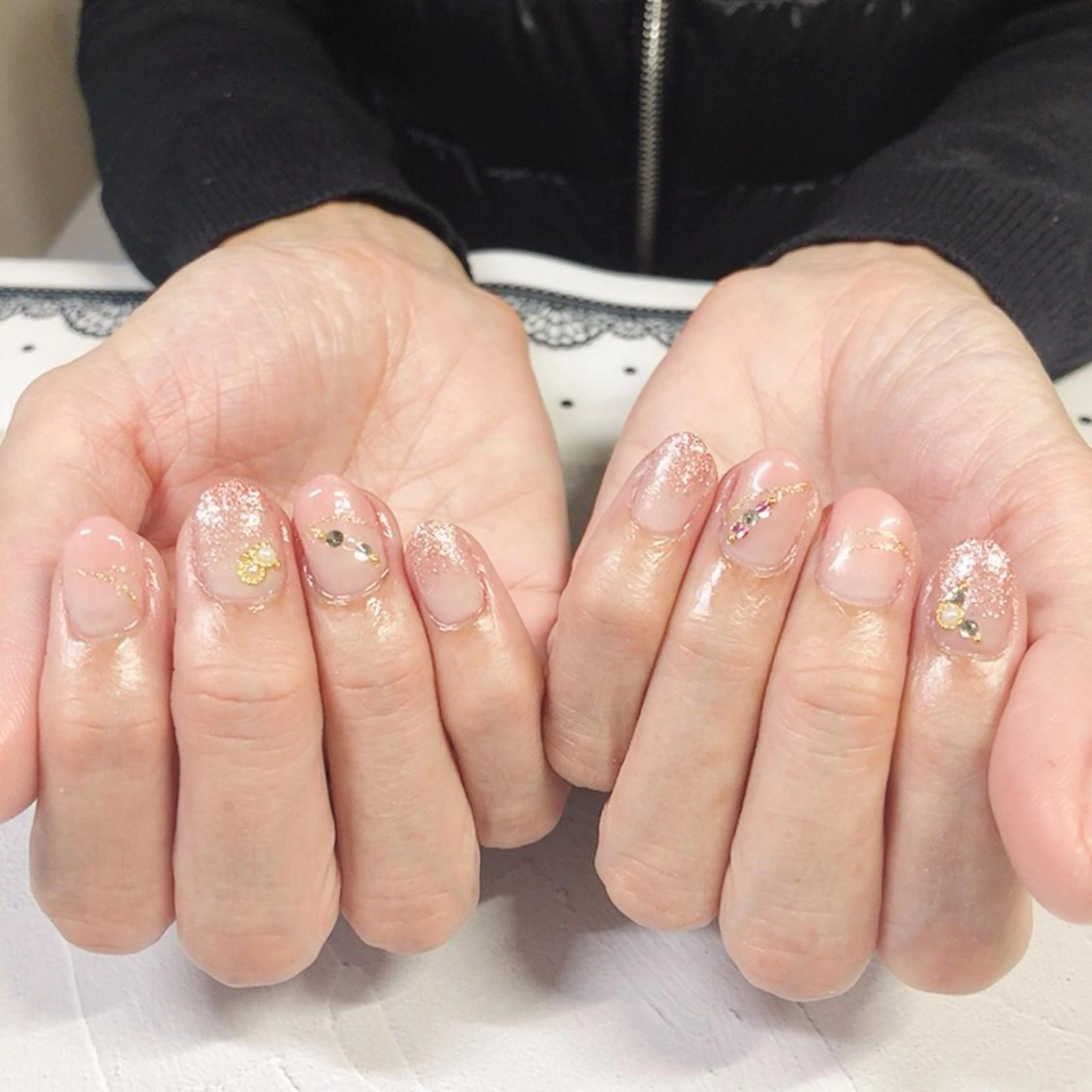 ネイル グラデーション 奥園 良恵のネイルデザイン