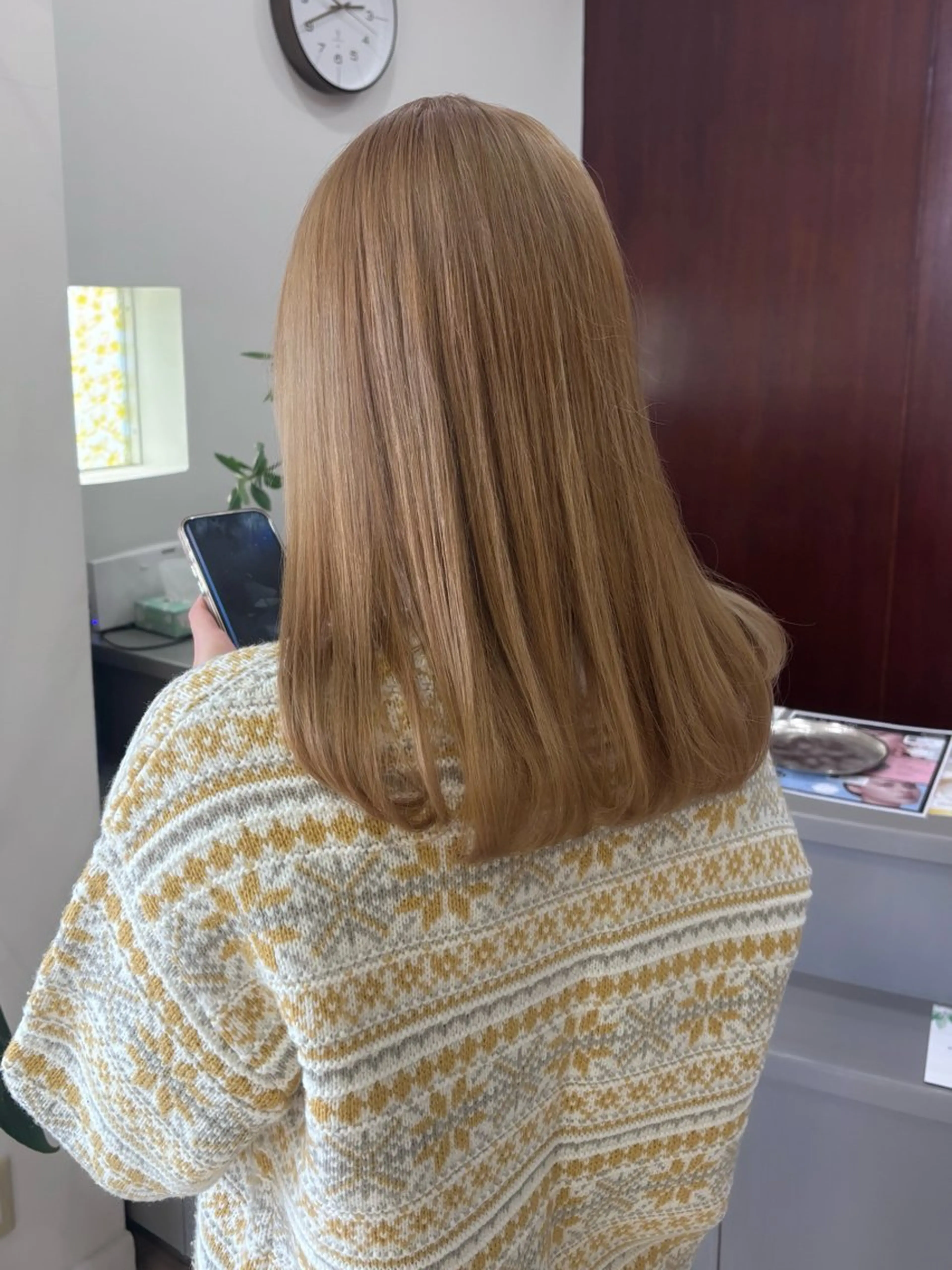 セミロング alu所属・alu yuinaのヘアスタイル