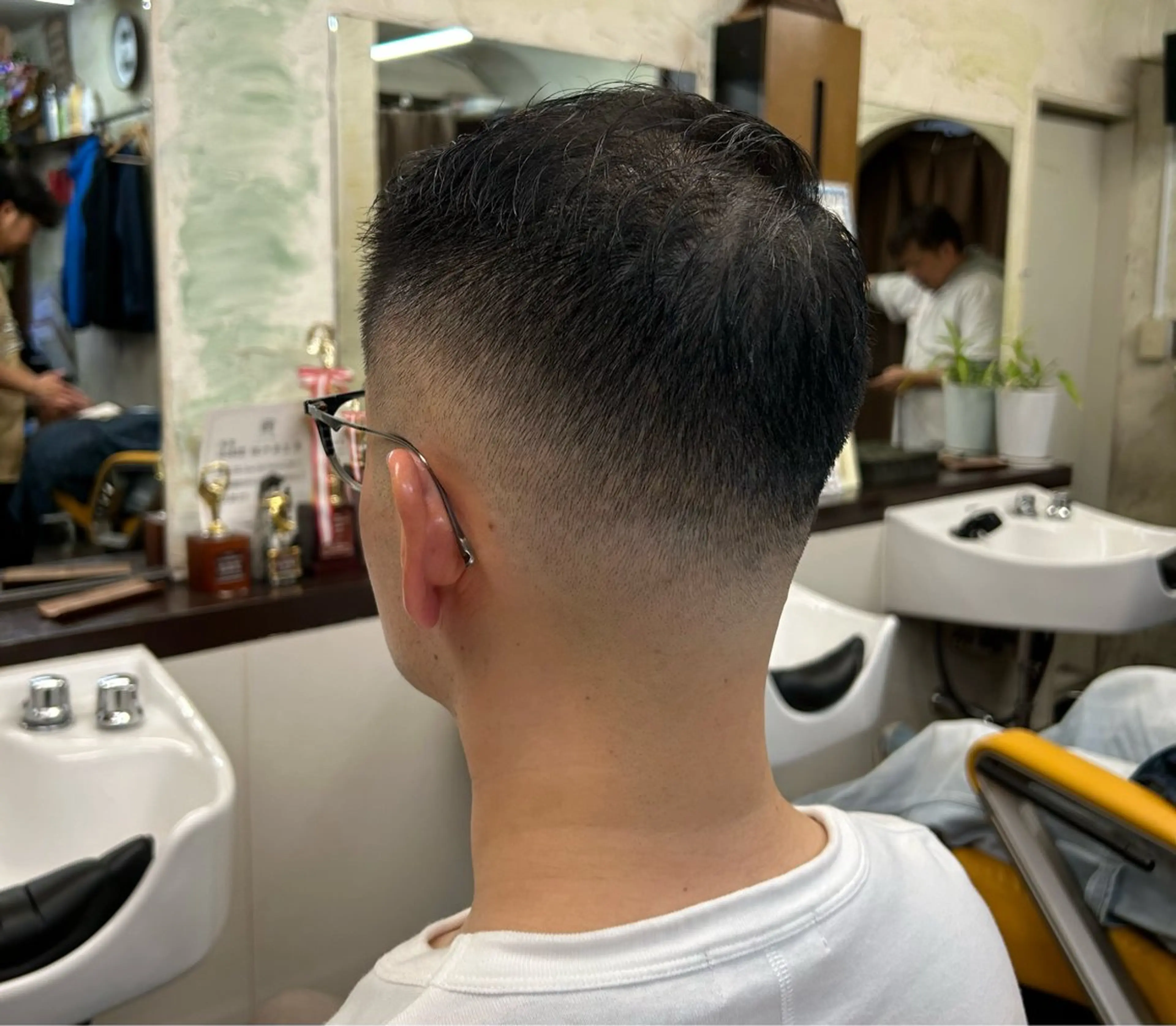 ショート メンズ フェードカット 新宿メンズカット✂︎ 能戸蒼生💈のヘアスタイル