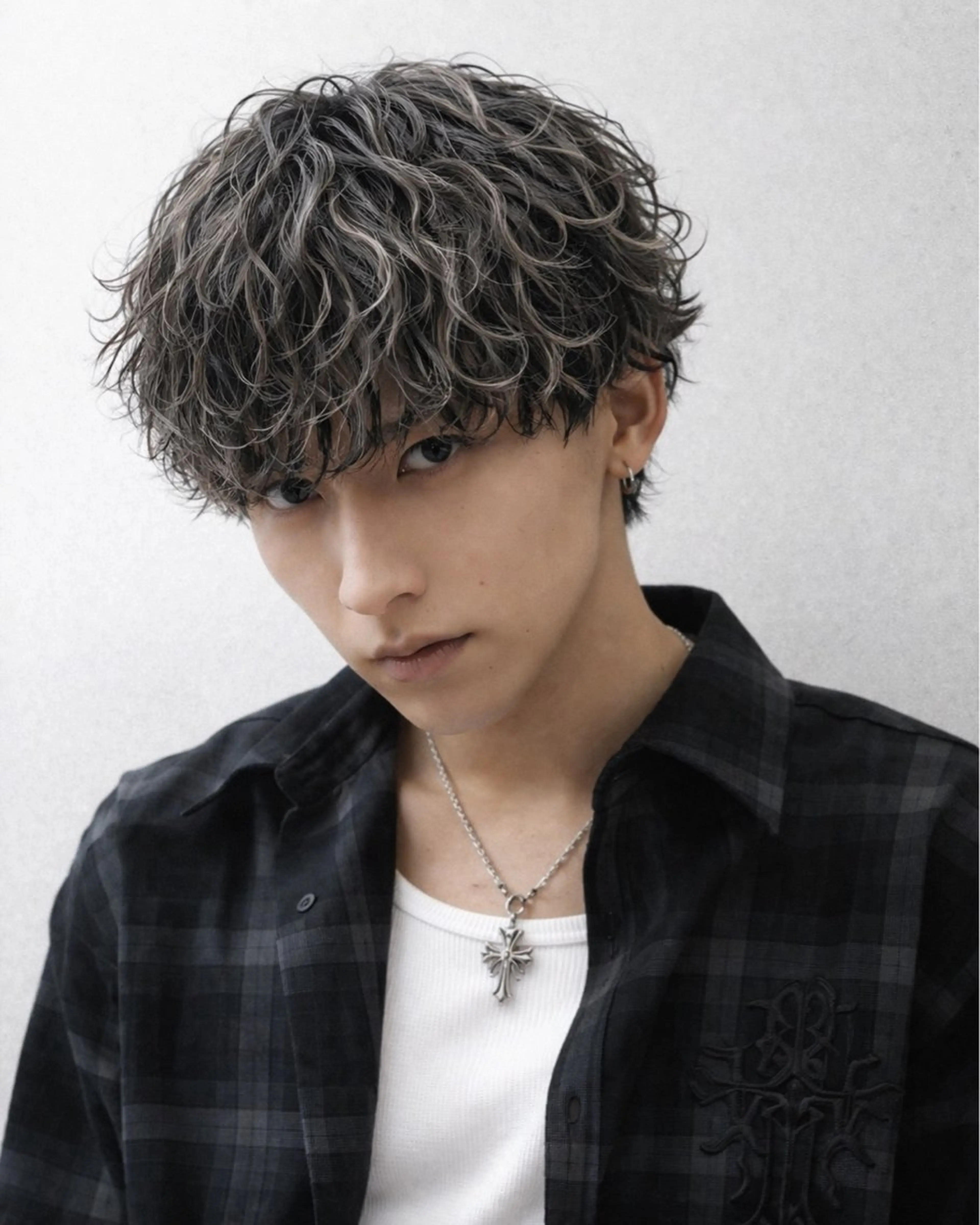 ショート カラー パーマ メンズ カット ヘアカラー パーマ トリートメント メンズNo.1美容師 Coshoのヘアスタイル