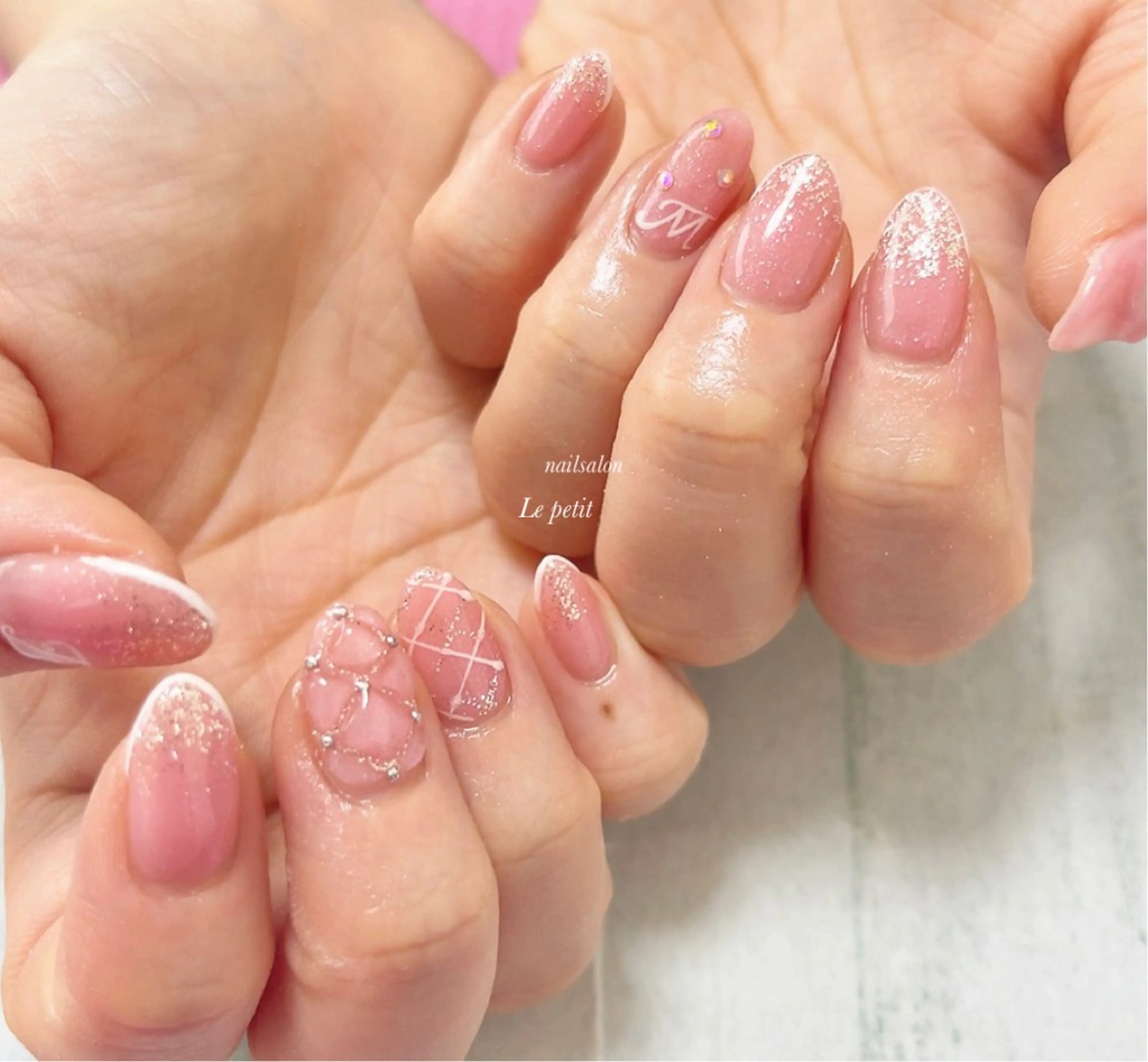 ネイル 石野 広佳のネイルデザイン