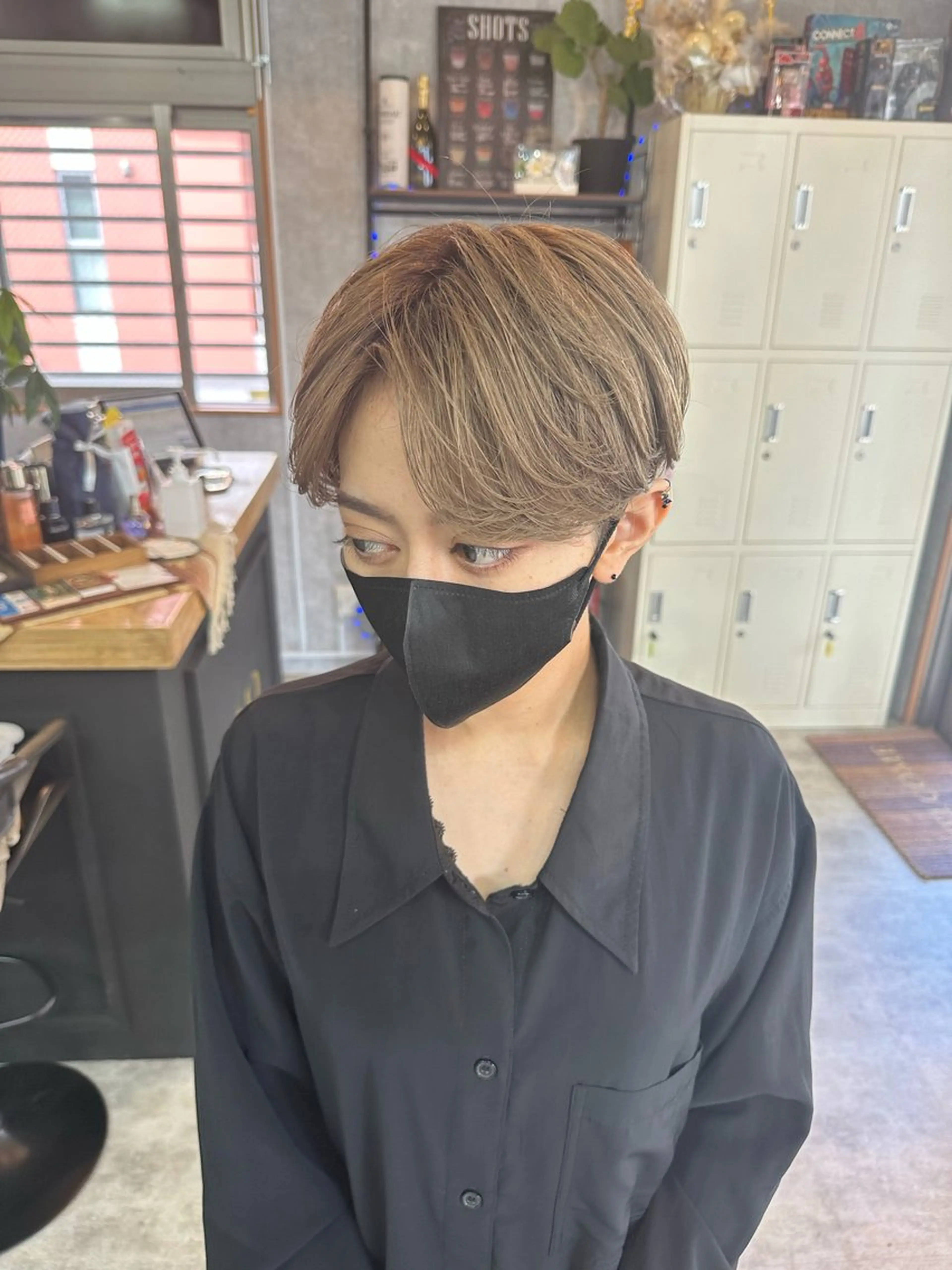 ショート 切りっぱなしボブ ショートボブ ハンサムショート 丸みショート ボブ カット ヘアカラー トリートメント モテ髪/ボブ/ショー ト/アダチフウトのヘアスタイル