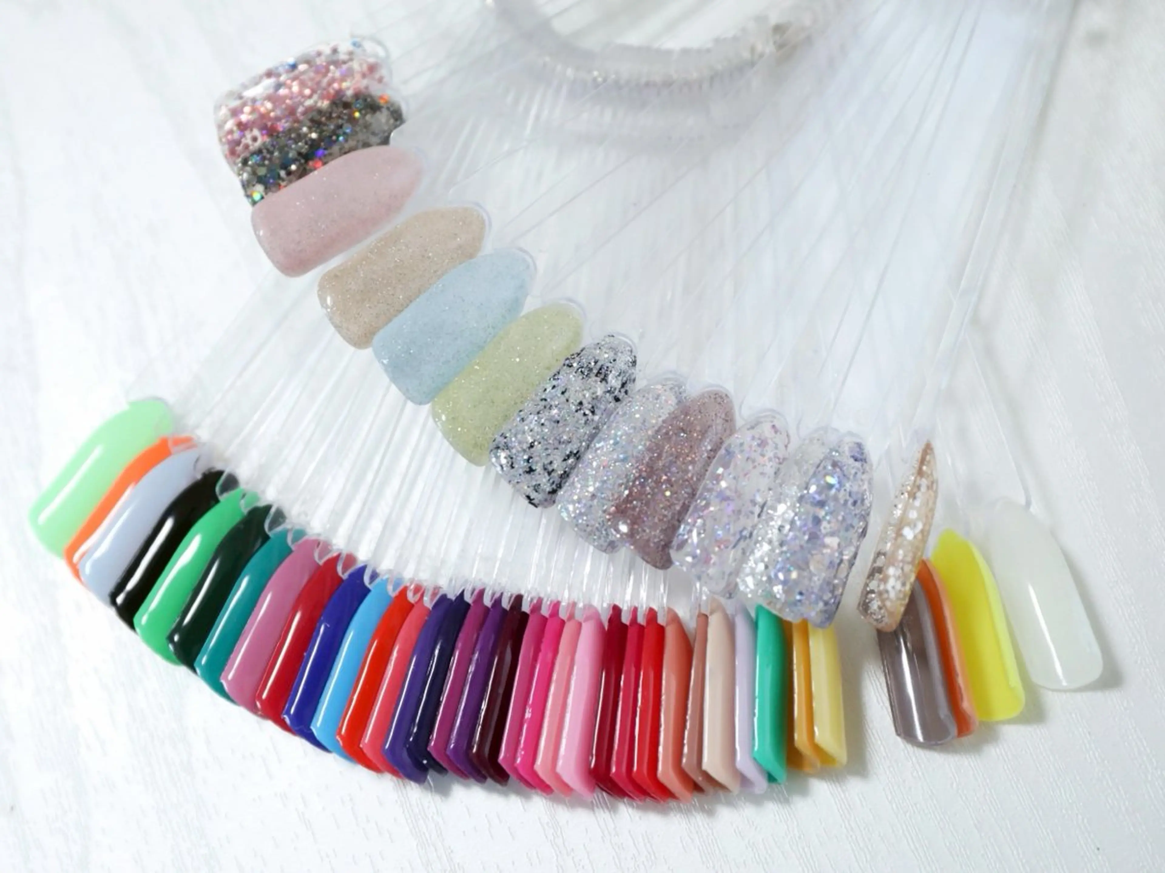 ネイル Moana所属・宮崎 美涼のネイルデザイン