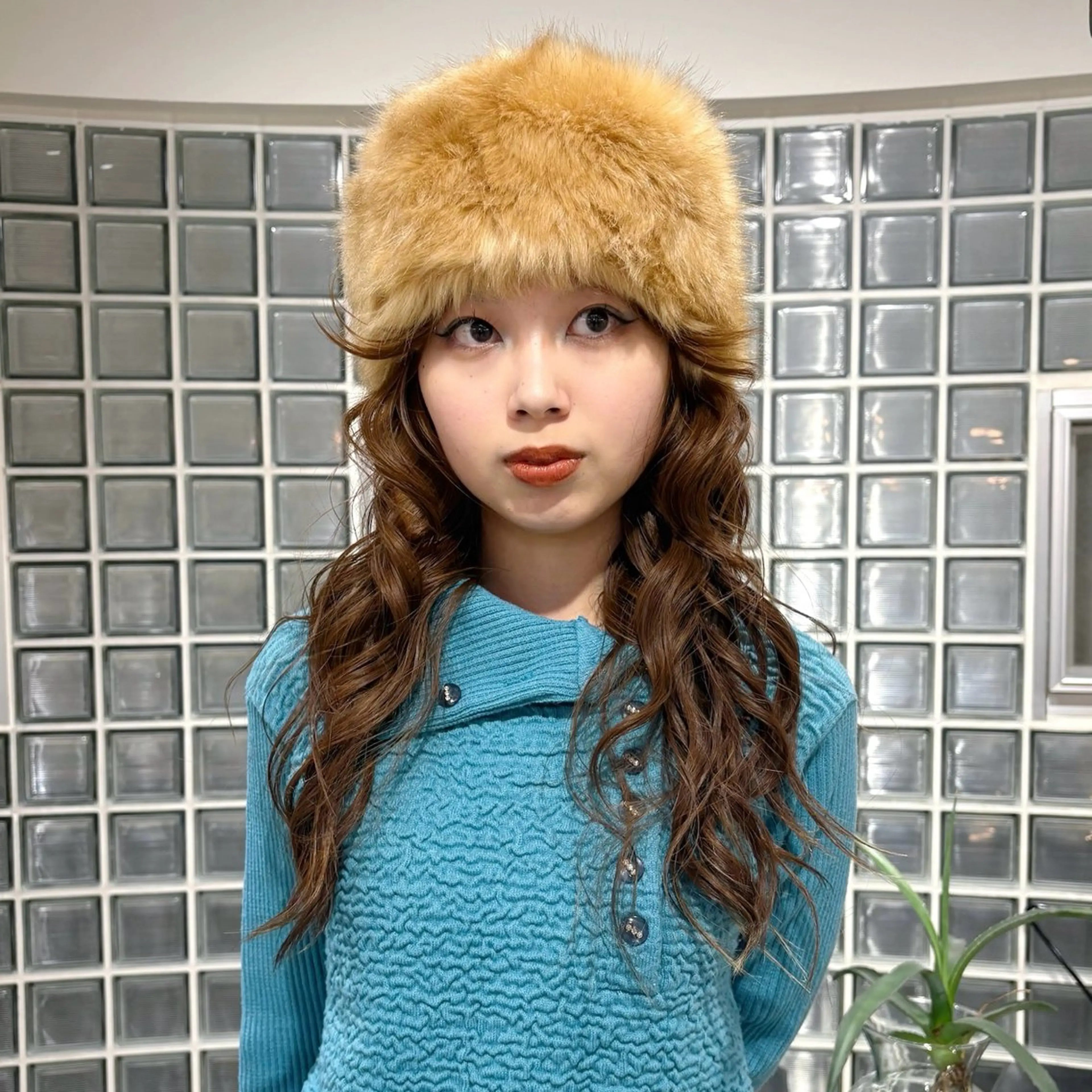 ロング ヘアカラー トリートメント WATER所属・SAKI /ハイ トーンのヘアスタイル