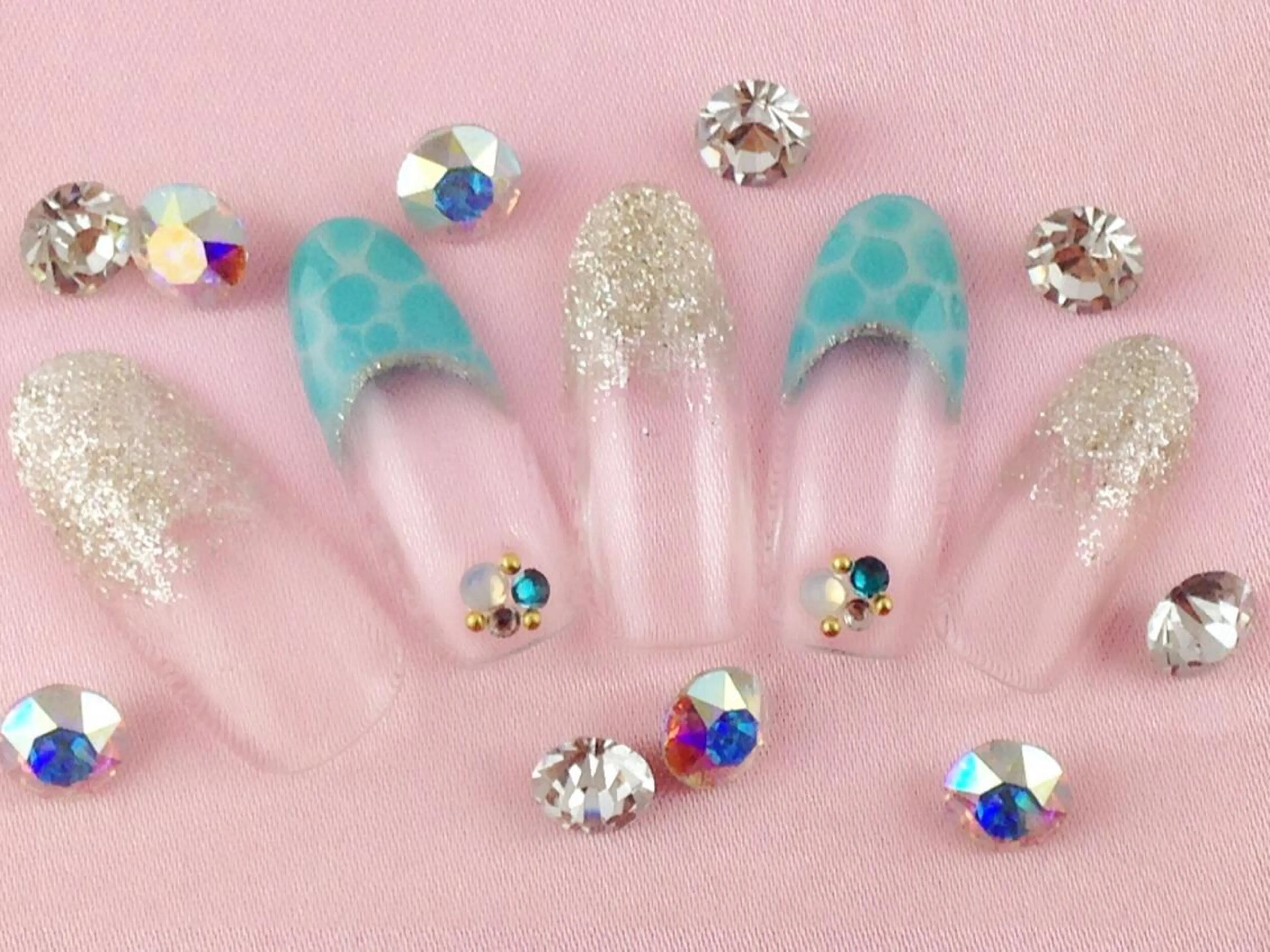 ミディアム カラー メンズ キッズ ネイル マツエク・マツパ NAILSGOGO shibuyaのネイルデザイン