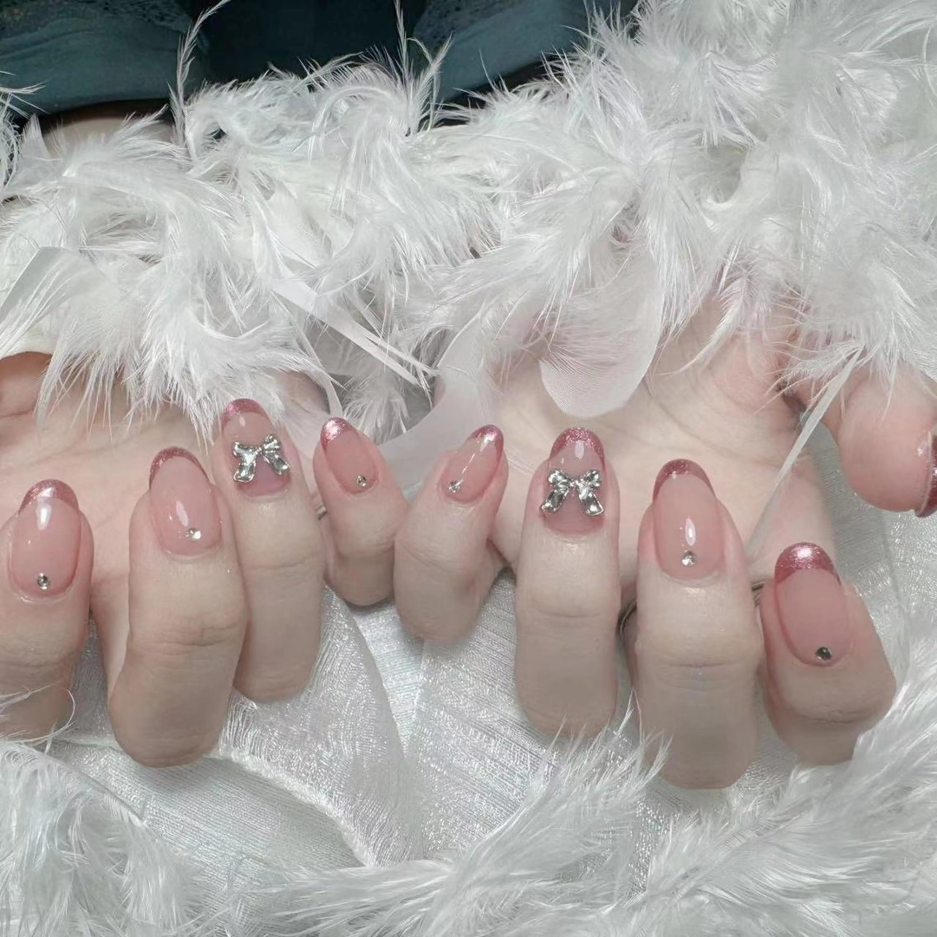 ネイル アートネイル オーロラネイル フラッシュネイル ガーリー キラキラネイル ハンドネイル Diamond NAIL💝のネイルデザイン