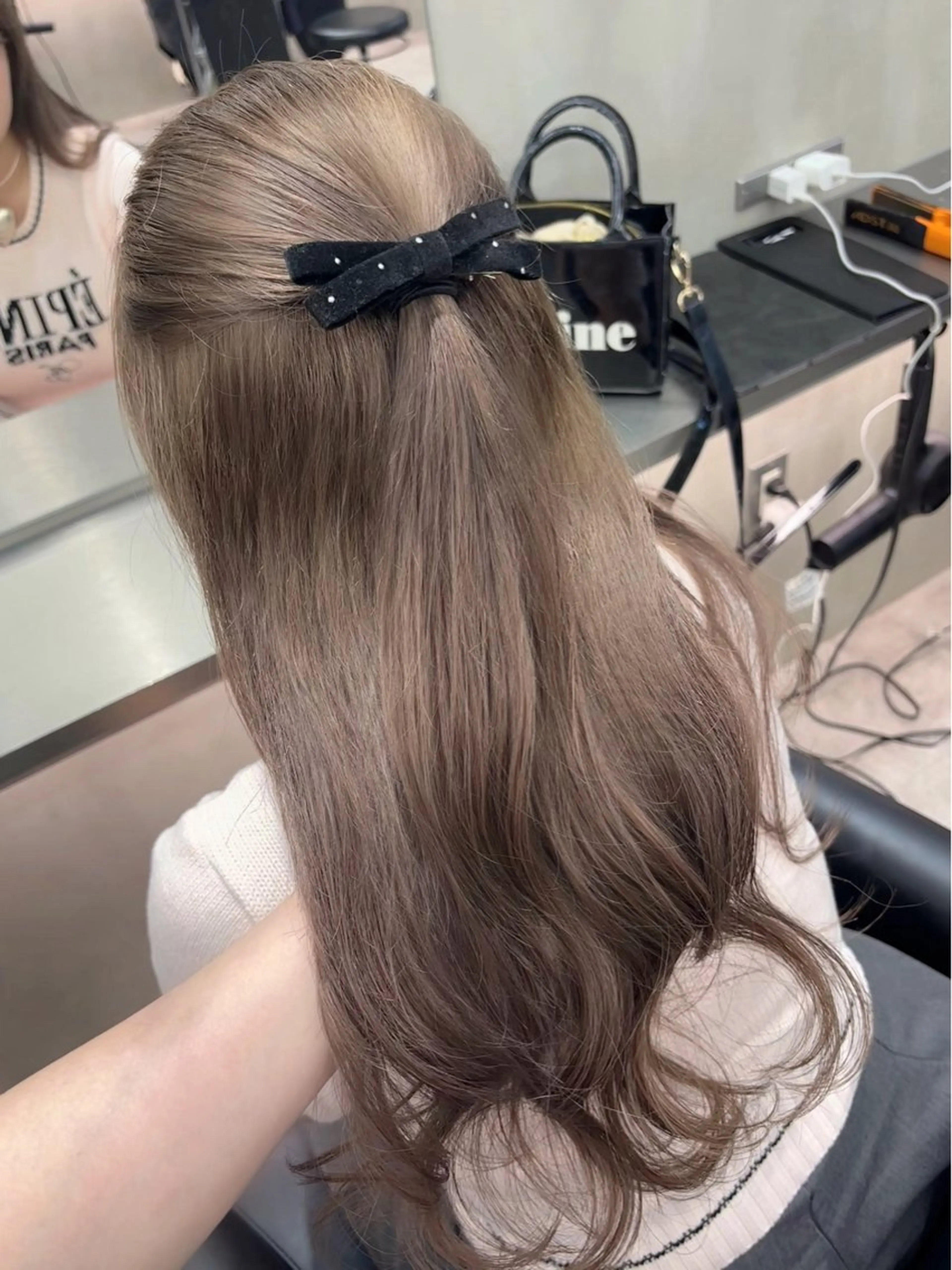 ロング カラー ヘアアレンジ ベージュカラー ヘアカラー the path sora♡のヘアスタイル