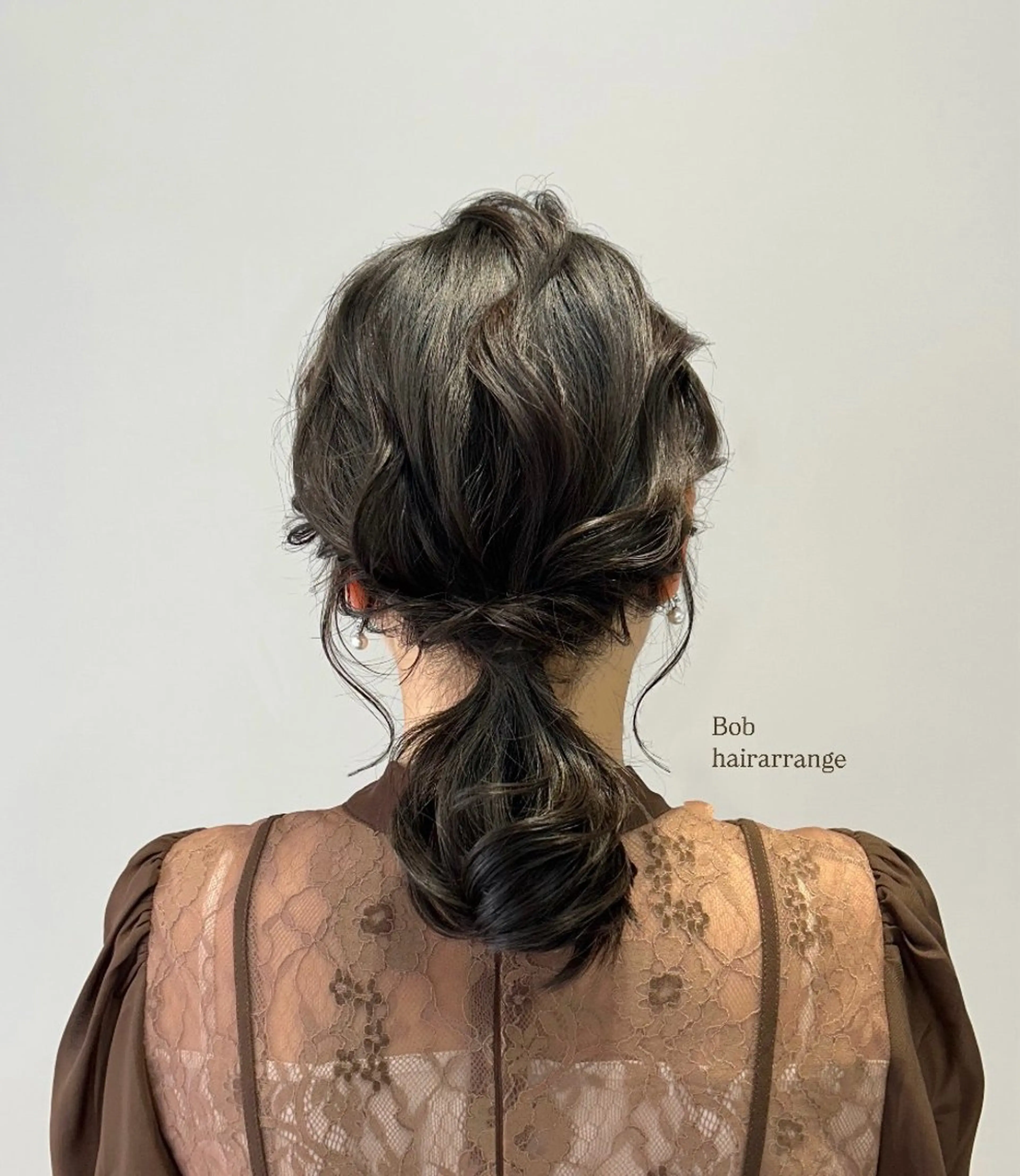 ショート ヘアアレンジ ヘアセット 立川 🫧 ブリーチ 艶髪カラー🧸✨️のヘアスタイル