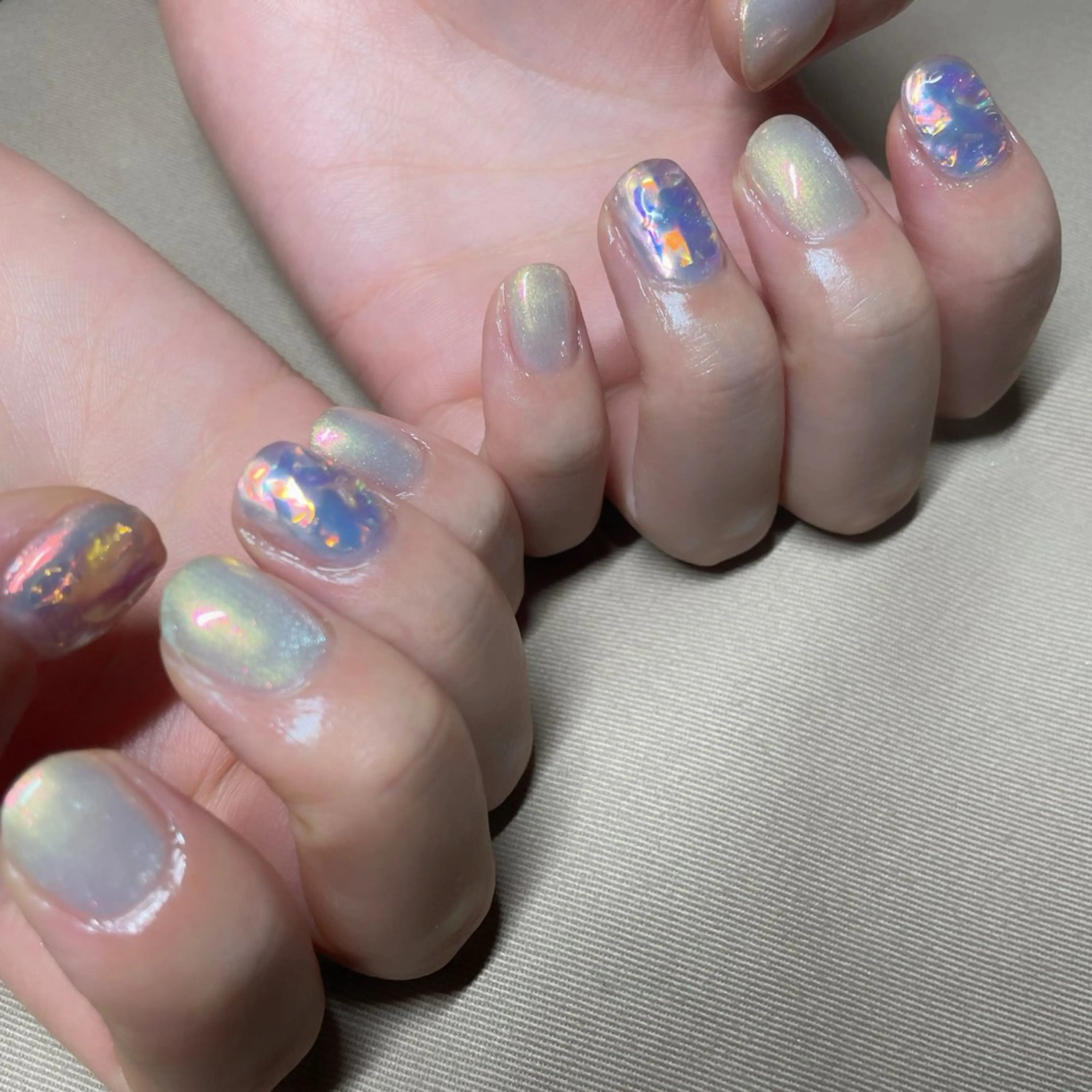 ネイル オーロラネイル 氷ネイル・うるうるネイル マグネットネイル ミラーネイル ハンドネイル nail 6.のネイルデザイン