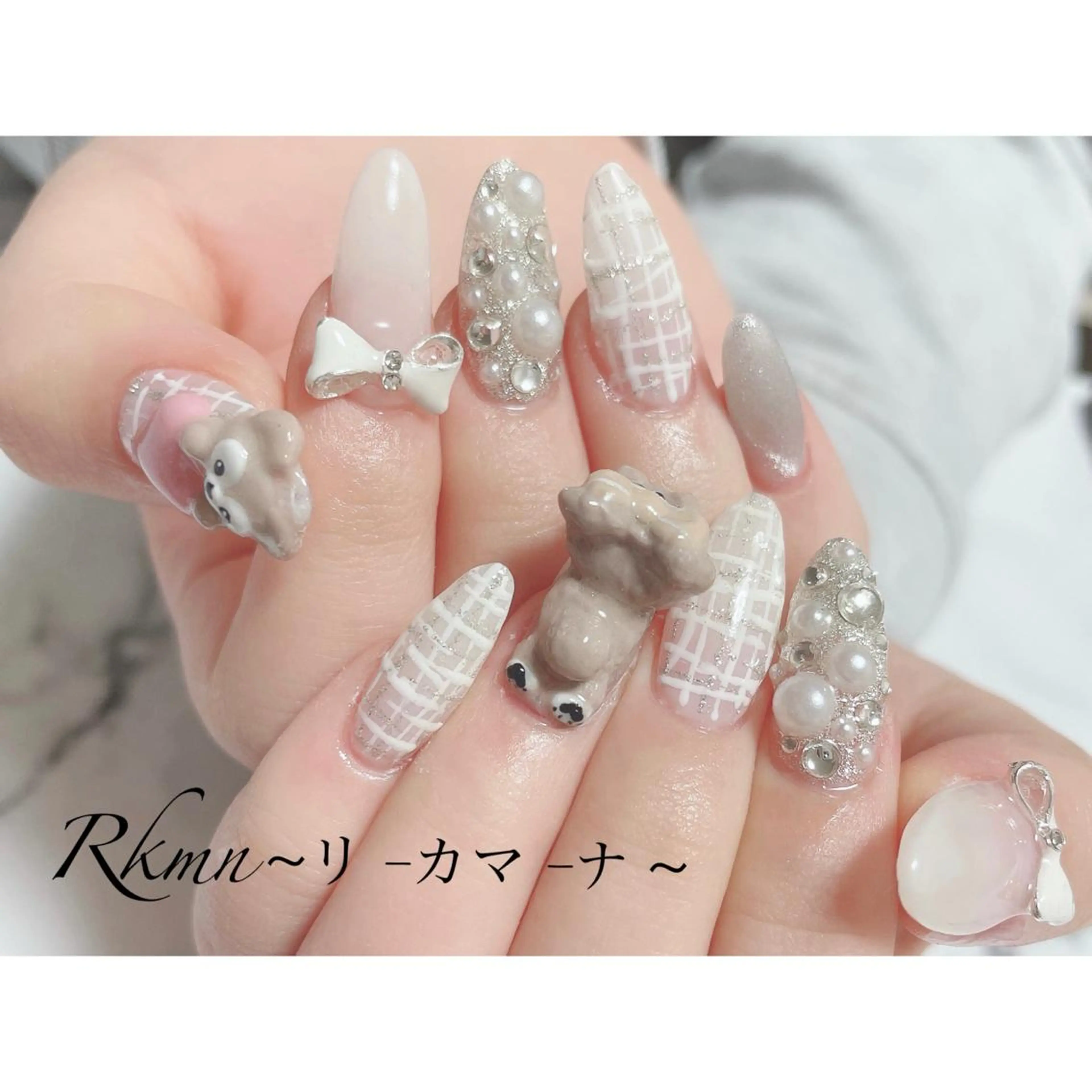 ネイル アートネイル フレンチネイル ジェルネイル グラデーション リボン Rkmn ~リ-カマ-ナ~のネイルデザイン