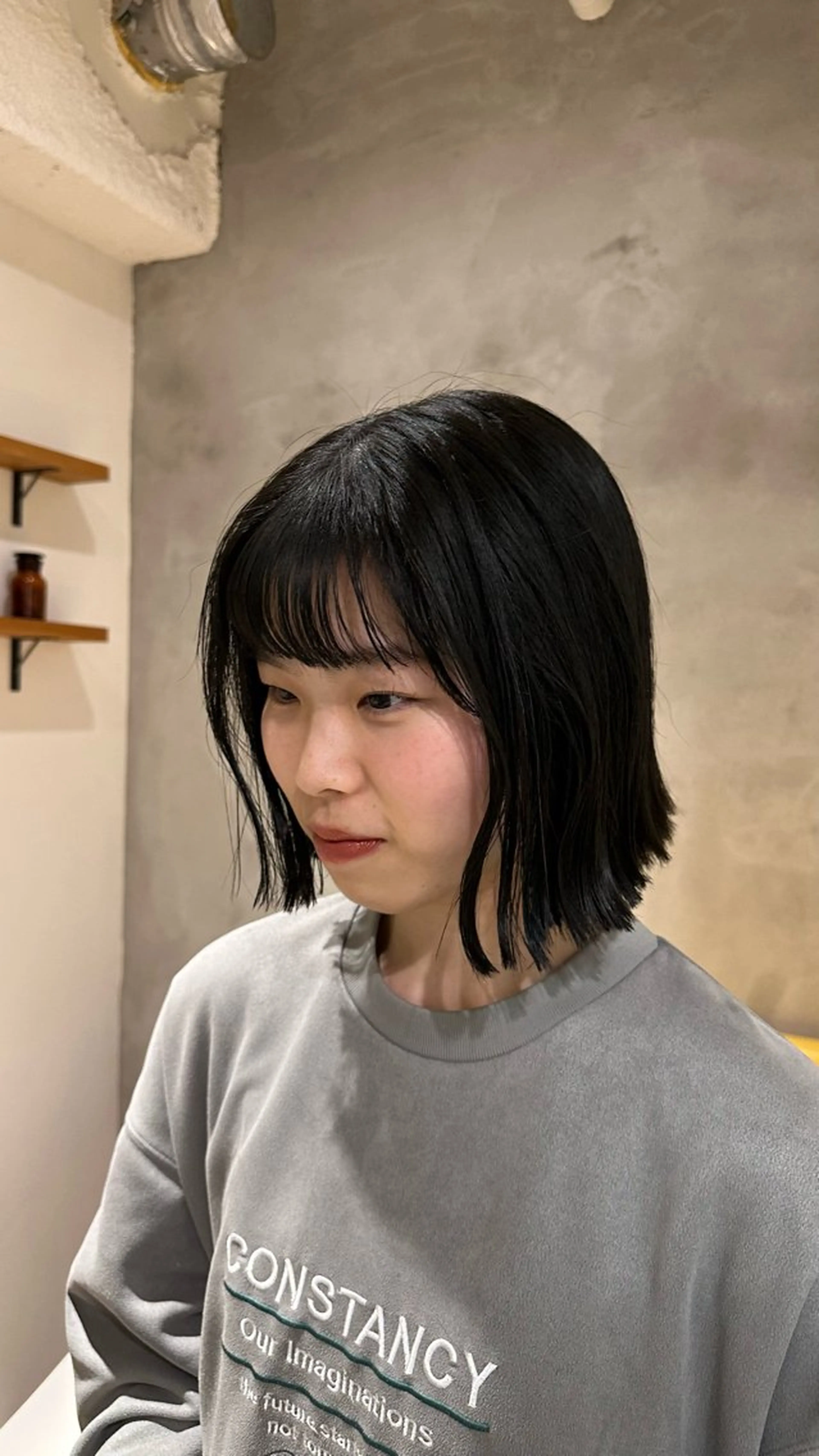 ミディアム カット Lomalia Rukaのヘアスタイル