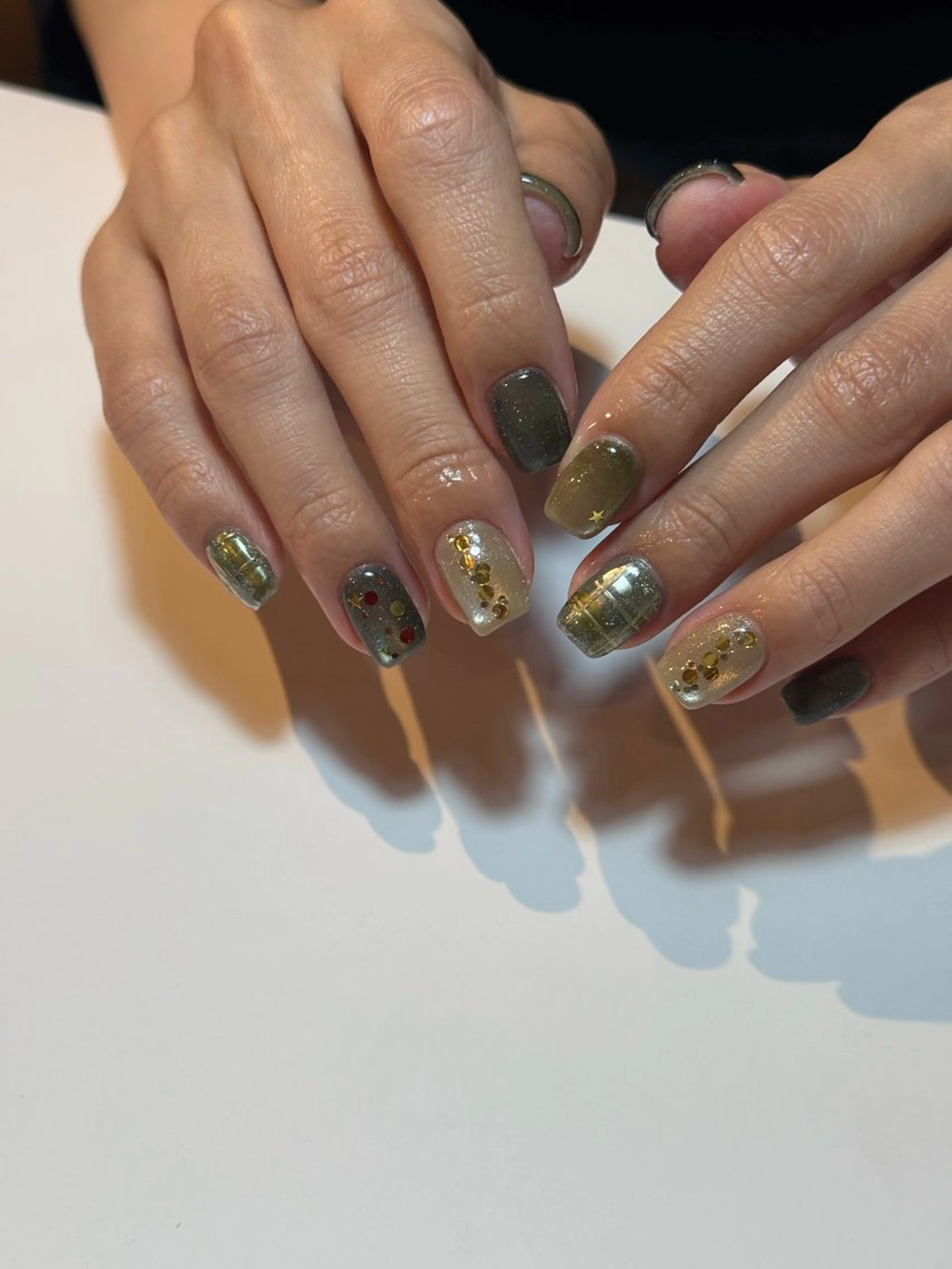 ネイル 冬ネイル クリスマス Manon Yuiのマツエク・マツパデザイン