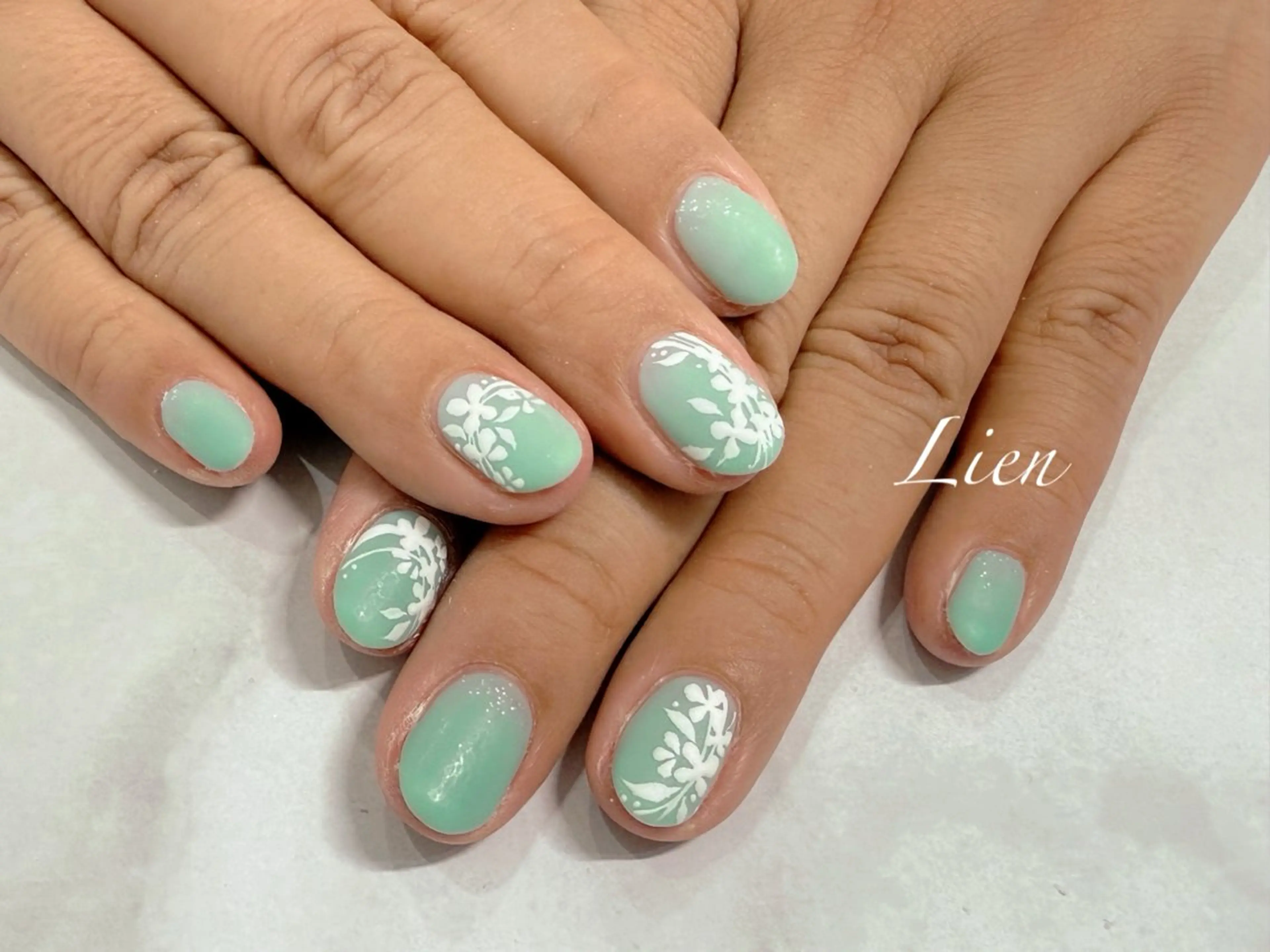 ネイル 長さ出し フットネイル フレンチネイル ジェルネイル ガラスフレンチ ハンドネイル Lien（リアン） 銀座駅6分のネイルデザイン