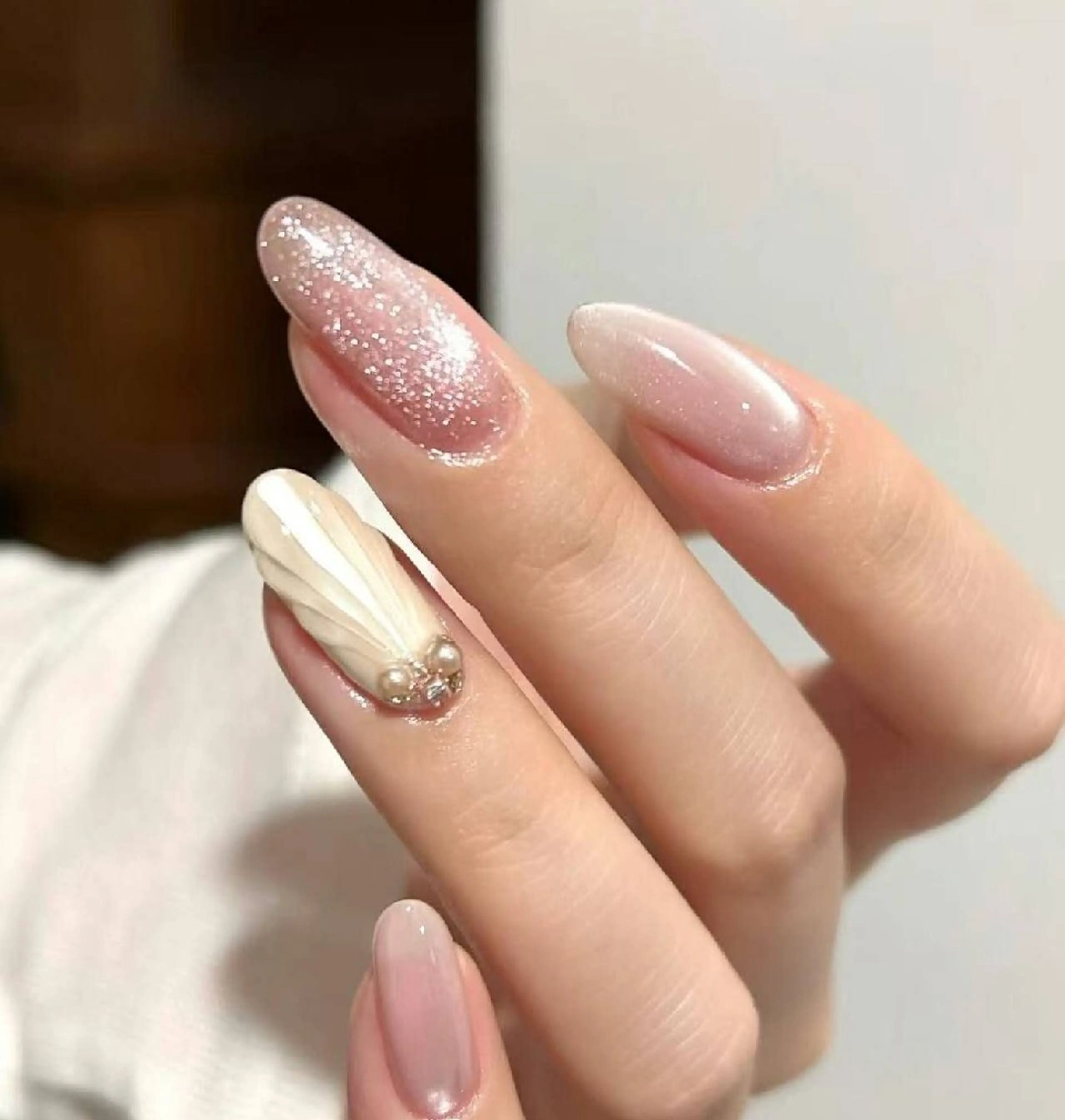 ネイル オーロラネイル フラワーネイル フットネイル フレンチネイル ジェルネイル ハンドネイル Oomiya 服部のネイルデザイン