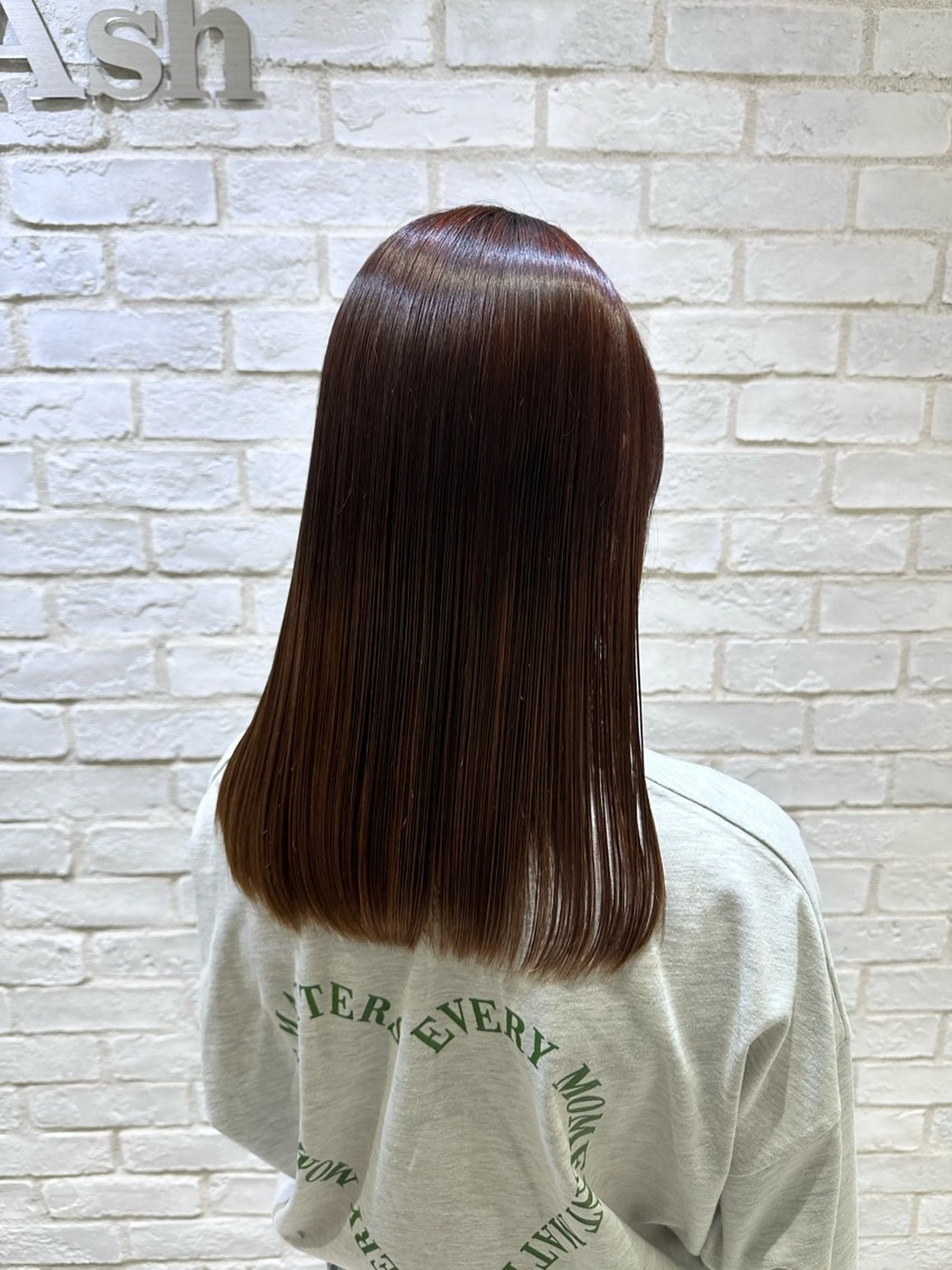 ロング トリートメント 篠塚 菜々子のヘアスタイル