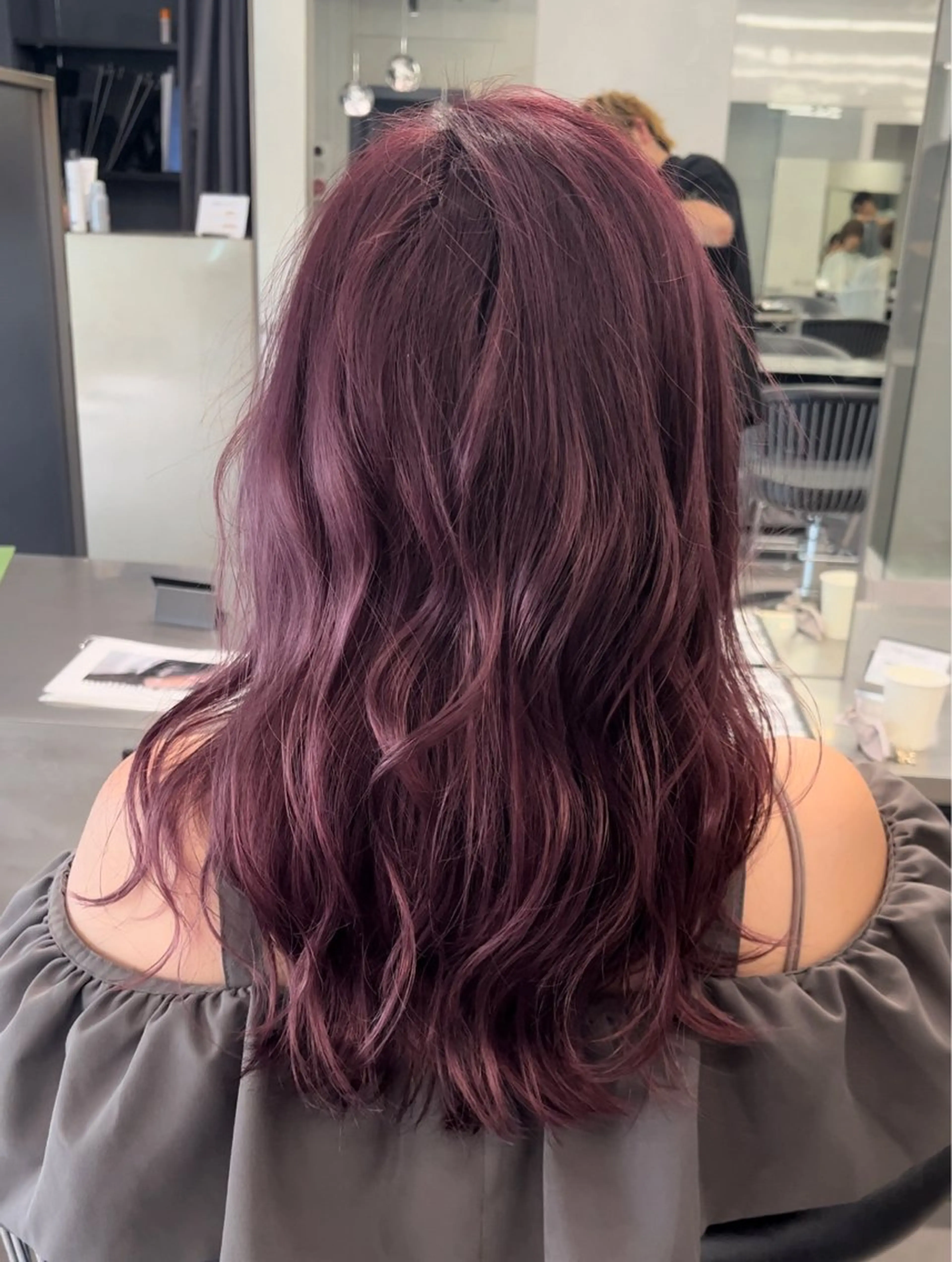 カラー まがるストレート 鶴見/菅谷光哉のヘアスタイル