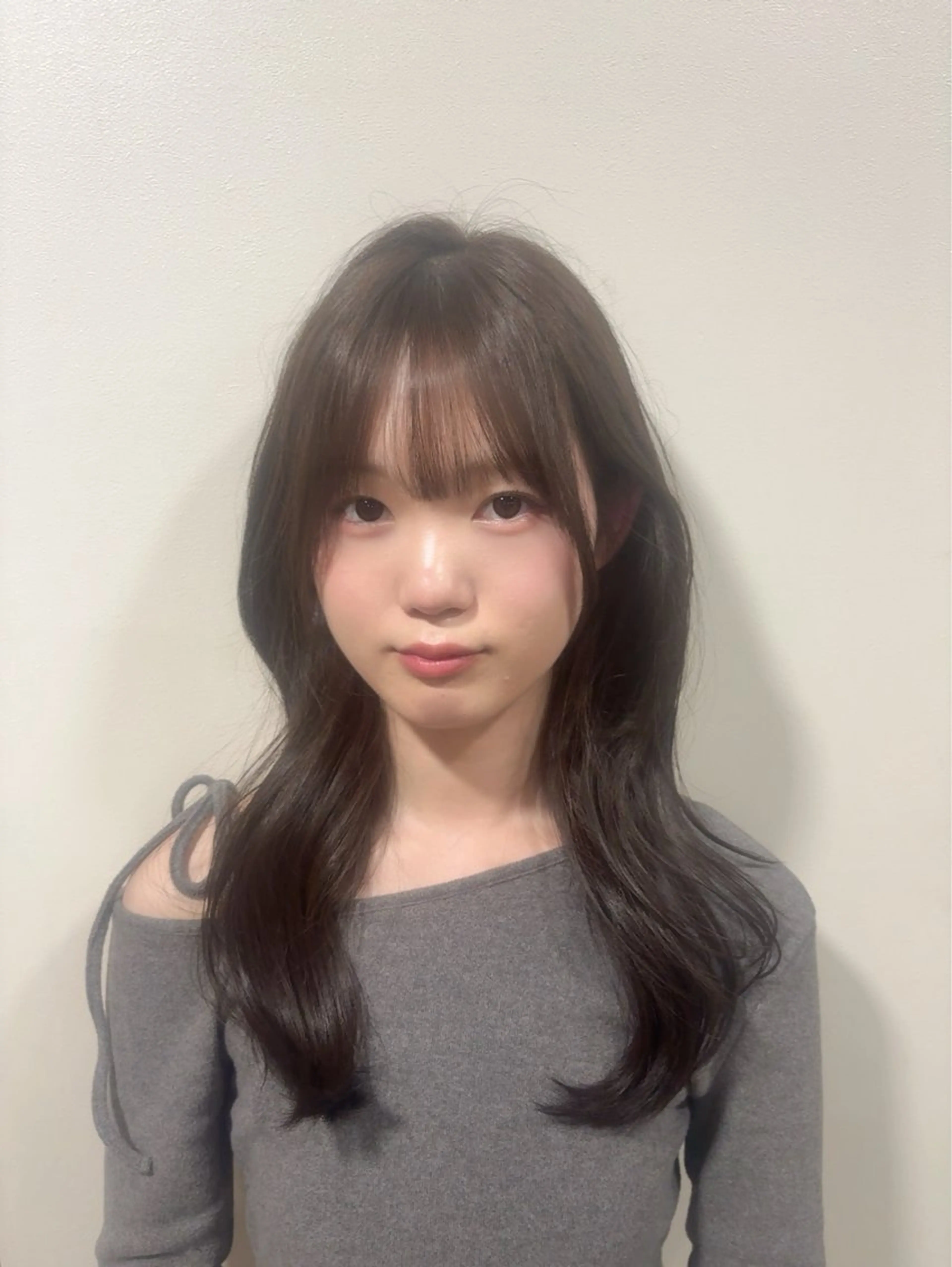 one color 🎀🤍の写真